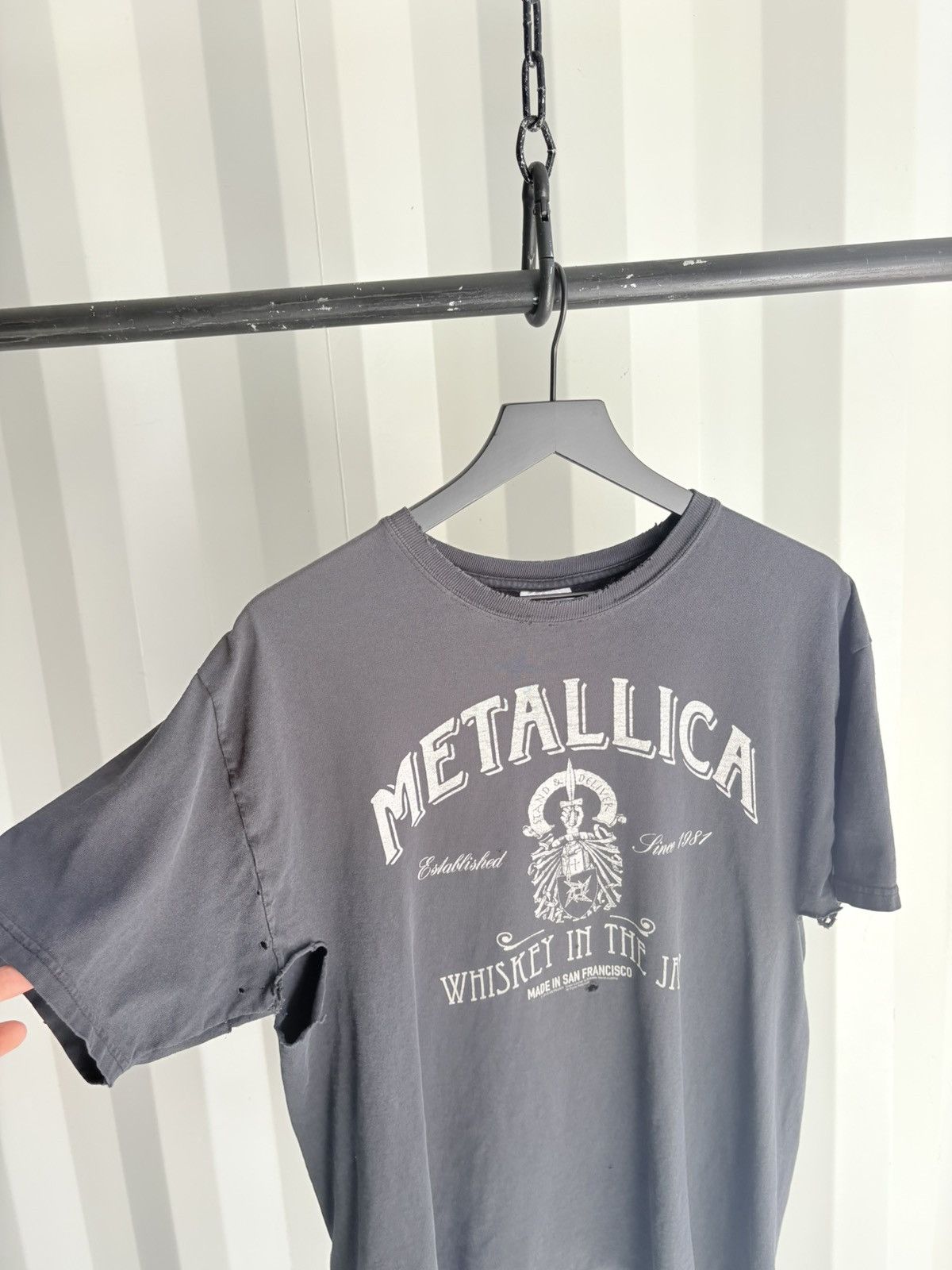 Band Tees Thrashed Metallica Sun Faded Distressed Shirt ERD GRUNGE Size US L / EU 52-54 / 3 - 2 Thumbnail