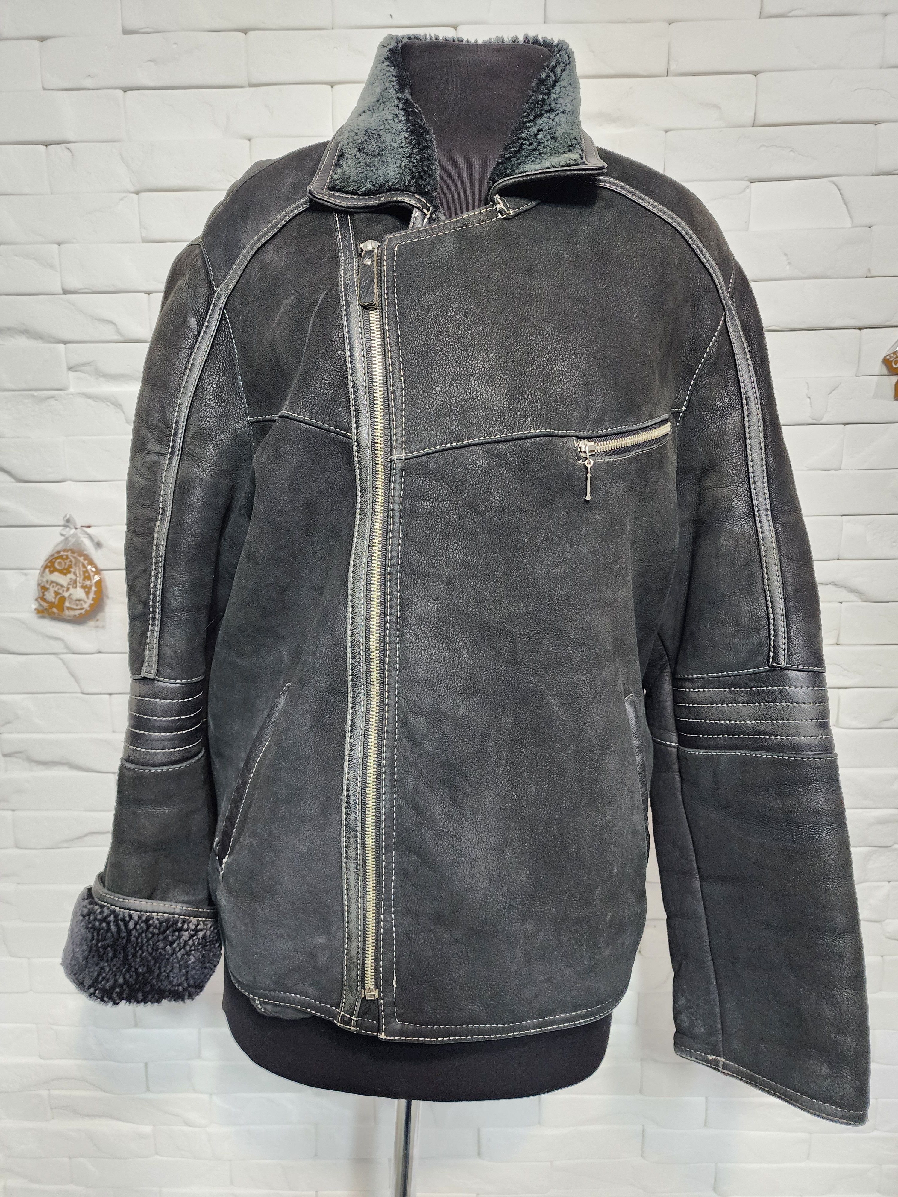 Furla Men's Black Sheepskin Coat: Genuine Fur Jacket with Zipper Size US L / EU 52-54 / 3 - 2 Thumbnail