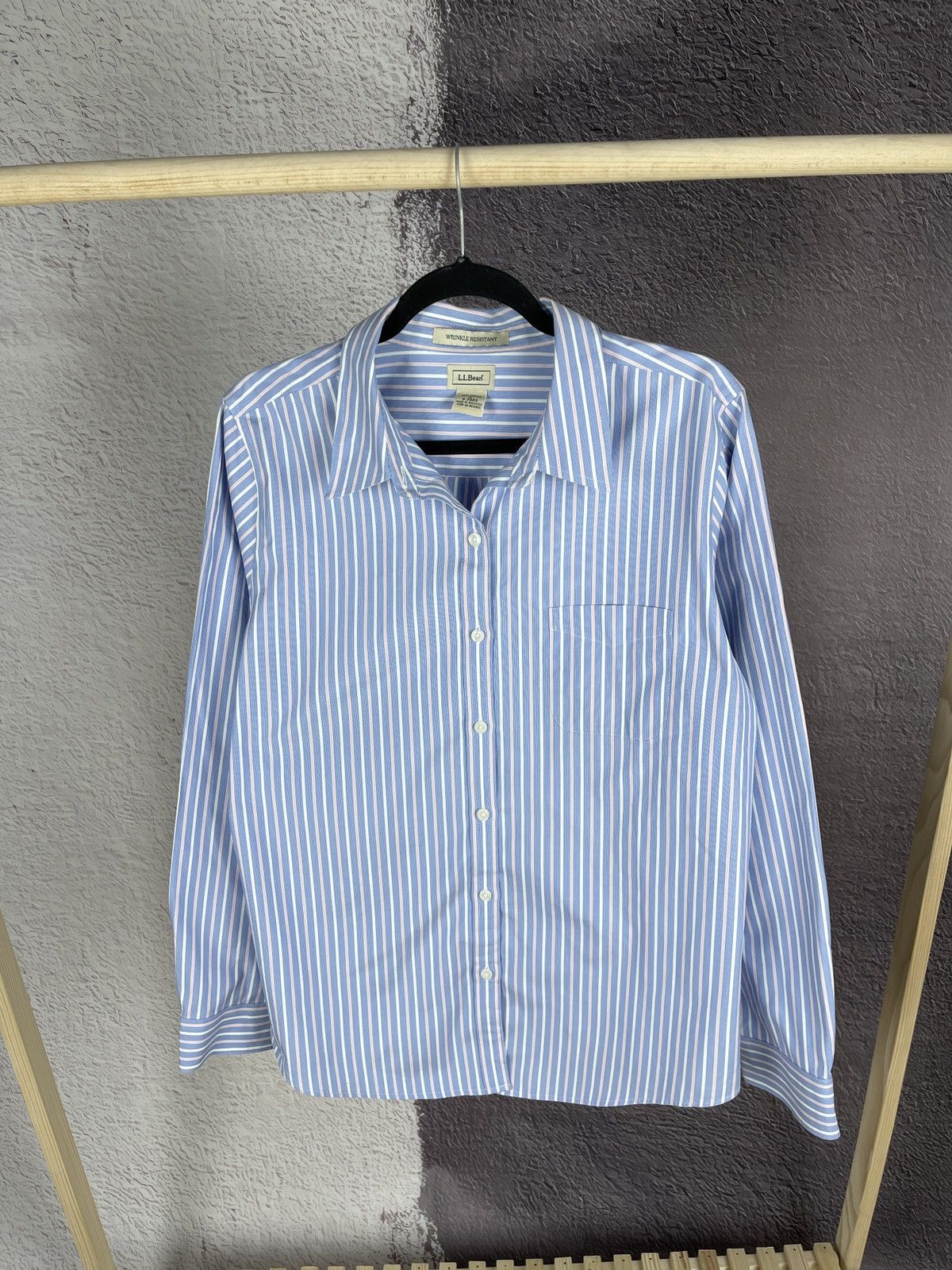 L.L. Bean L.L Bean wrinkle resistant striped long sleeve shirt Size US L / EU 52-54 / 3 - 1 Thumbnail
