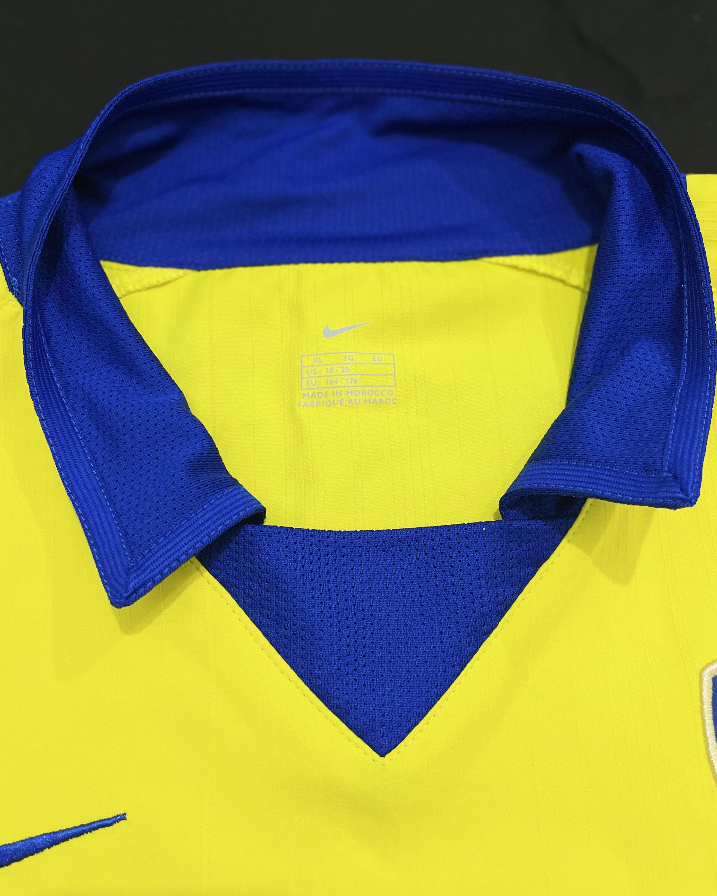 Nike Arsenal Away Kit 2003 2004 XL Boys Size US S / EU 44-46 / 1 - 4 Thumbnail