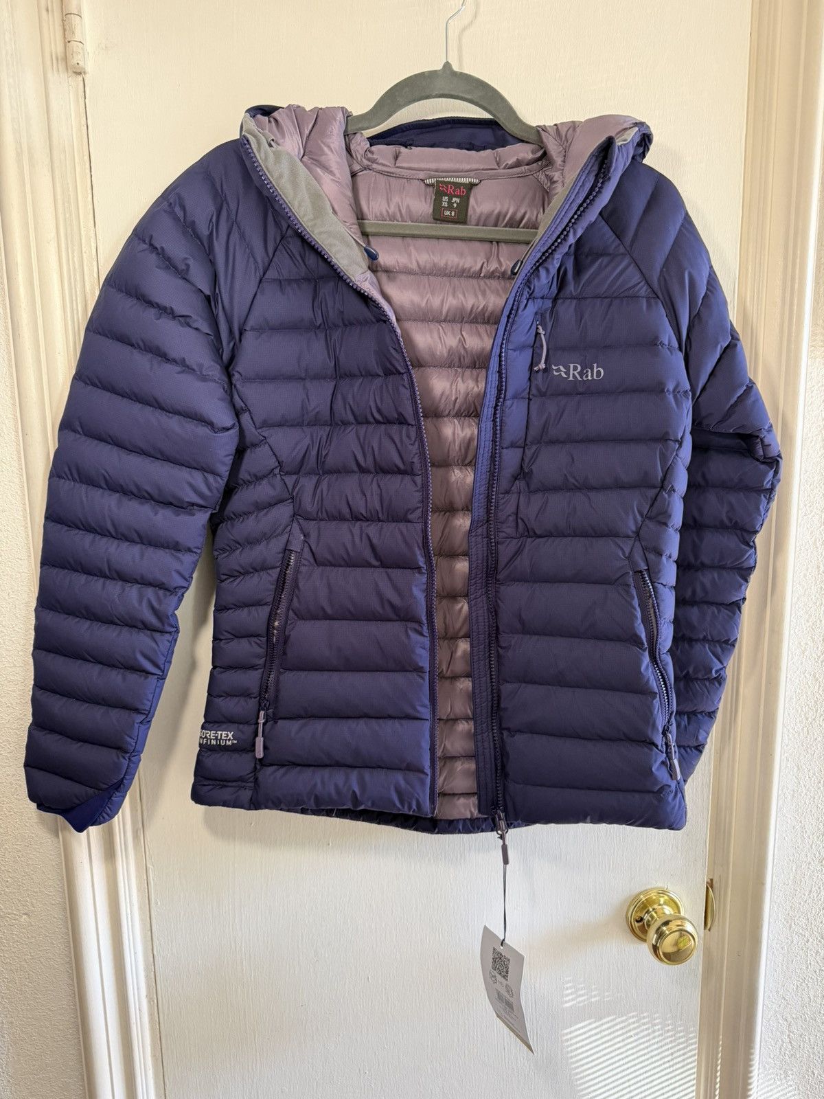 Rab Rab Women’s Infinity Microlight Jacket Patriot Blue Goretex Size XS / US 0-2 / IT 36-38 - 1 Thumbnail