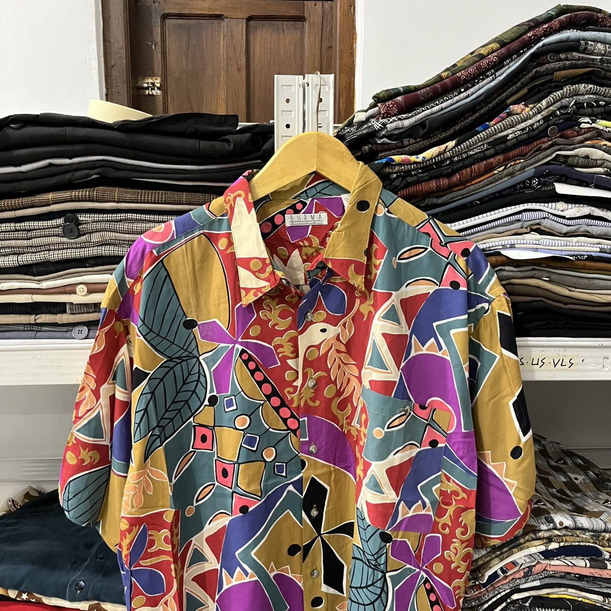 Japanese Brand Burma Rayon Patterned Button Up Size US XL / EU 56 / 4 - 2 Thumbnail