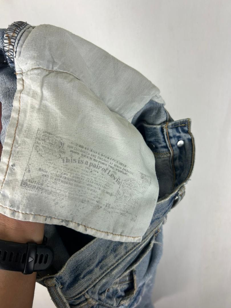 Levi's Vintage Clothing Vintage Distressed Levis 501 fly button / customade Size US 34 / EU 50 - 10 Thumbnail