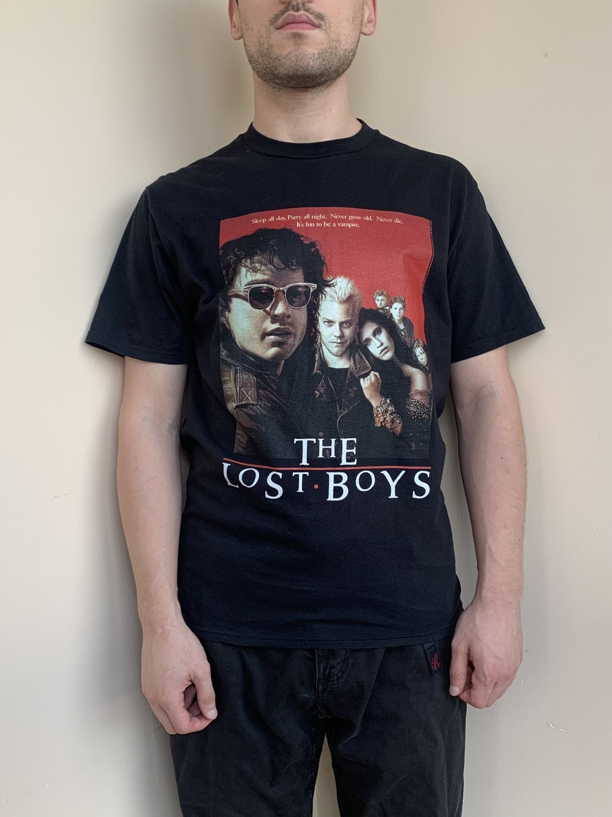 Vintage The Lost Boys 1987 Promo Comedy Horror Movie T-Shirt 2020 Size US M / EU 48-50 / 2 - 3 Thumbnail