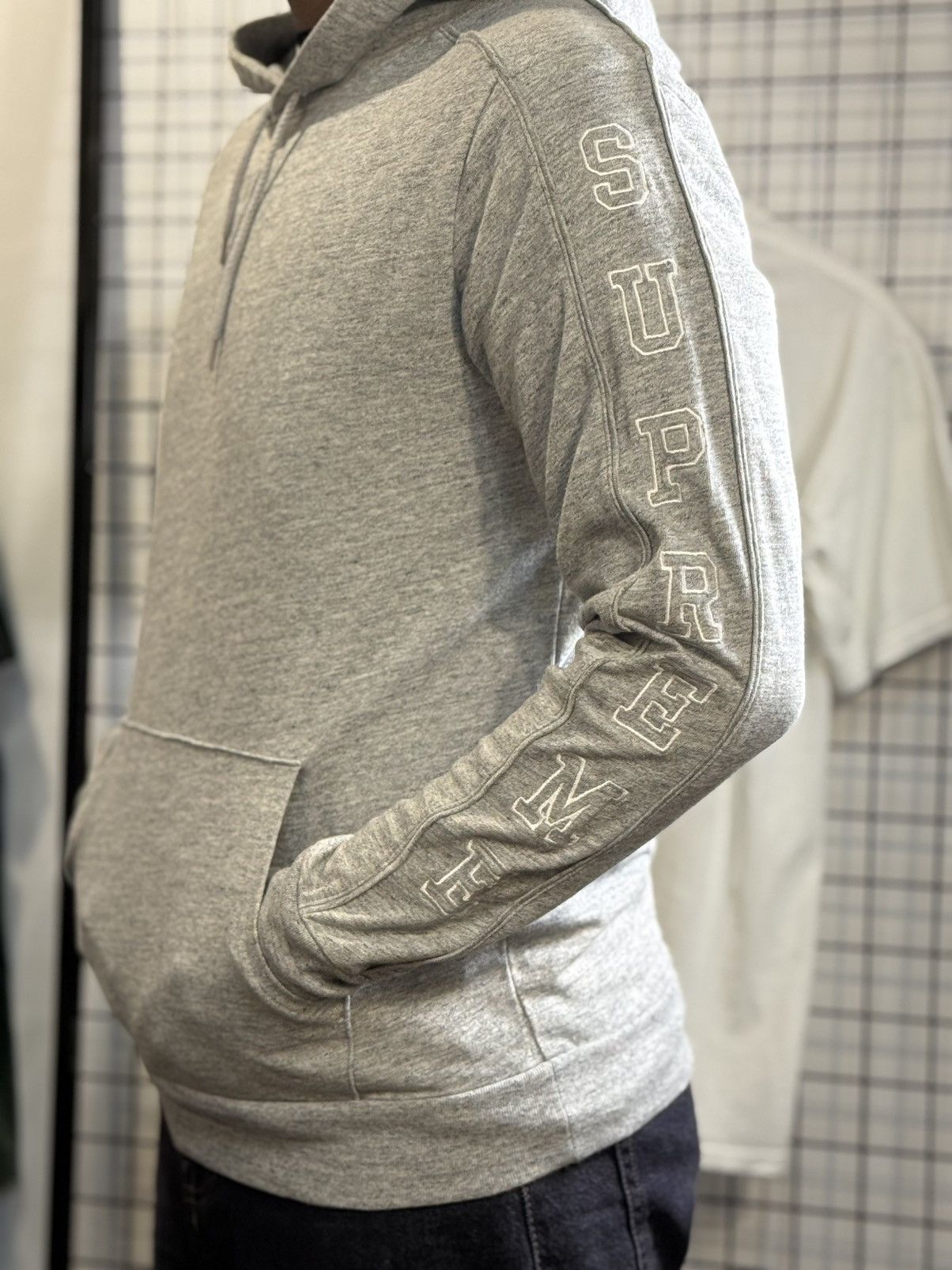 Supreme heather grey Supreme hoodie Size US S / EU 44-46 / 1 - 2 Thumbnail