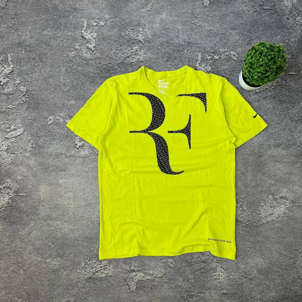 Nike Nike Men's RF Roger Federer Big Logo Neck T-Shirt Size L Size US L / EU 52-54 / 3 - 1 Thumbnail