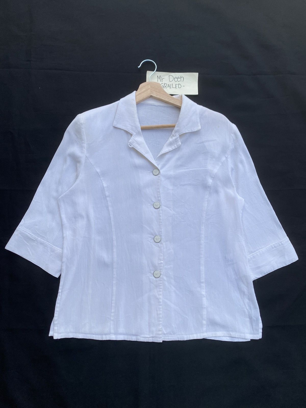 Givenchy Rare Vintage Givenchy Buttons Shirt Size US M / EU 48-50 / 2 - 2 Thumbnail