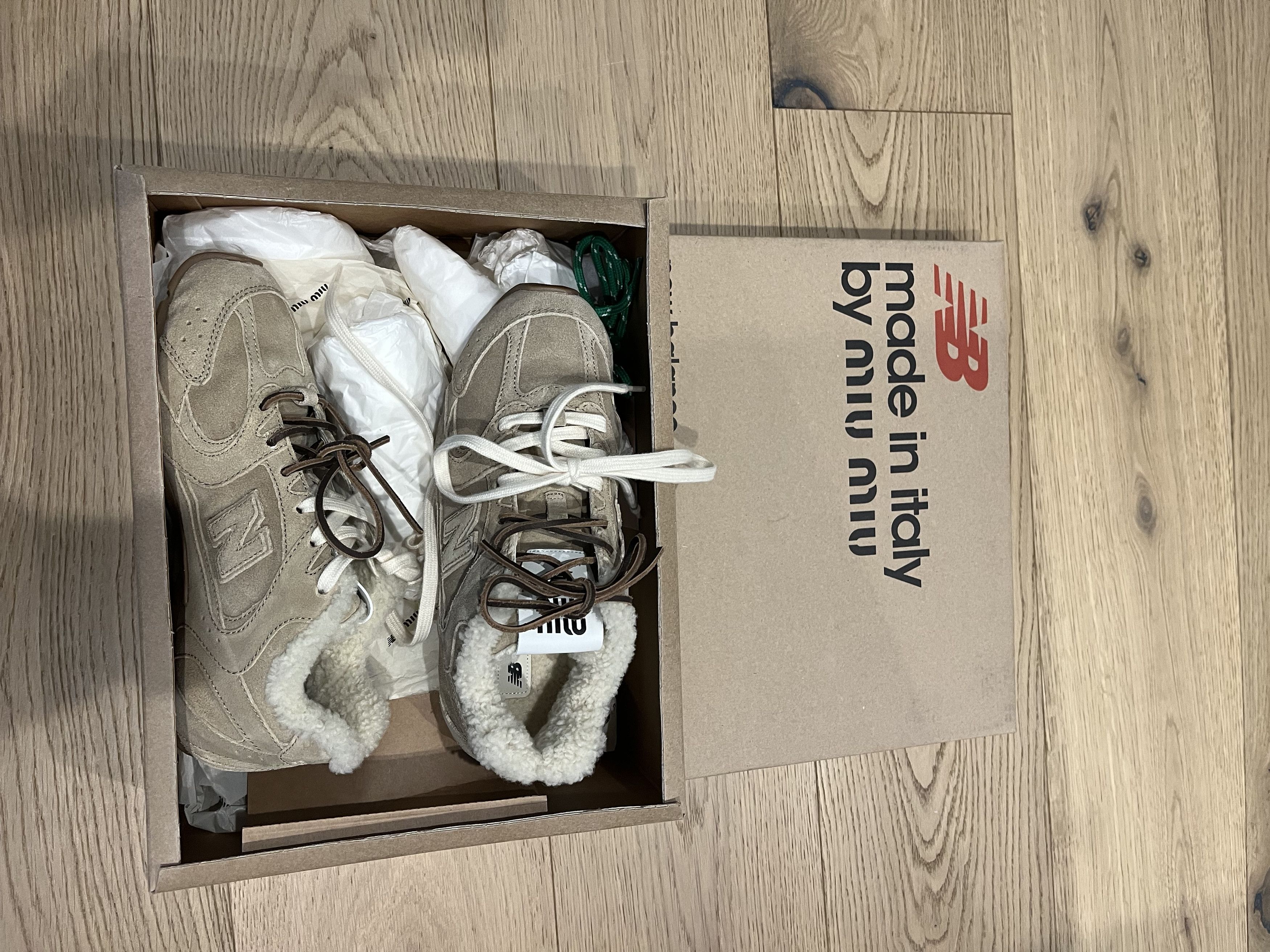 Miu Miu × New Balance New Balance 530 SL Miu Miu Ecru Shearling (Women's) Size US 7 / IT 37 - 3 Thumbnail
