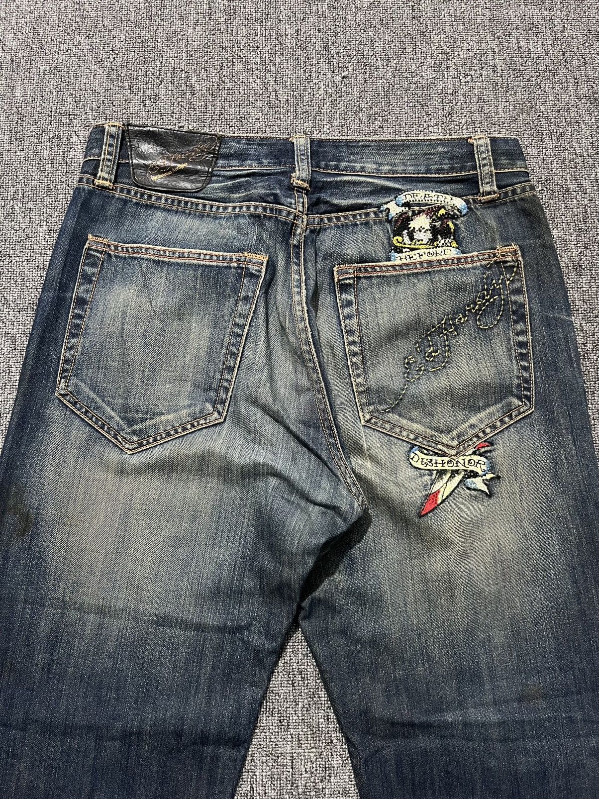 Ed Hardy vintage ed hardy by christian audigier washed jeans Size US 34 / EU 50 - 2 Thumbnail