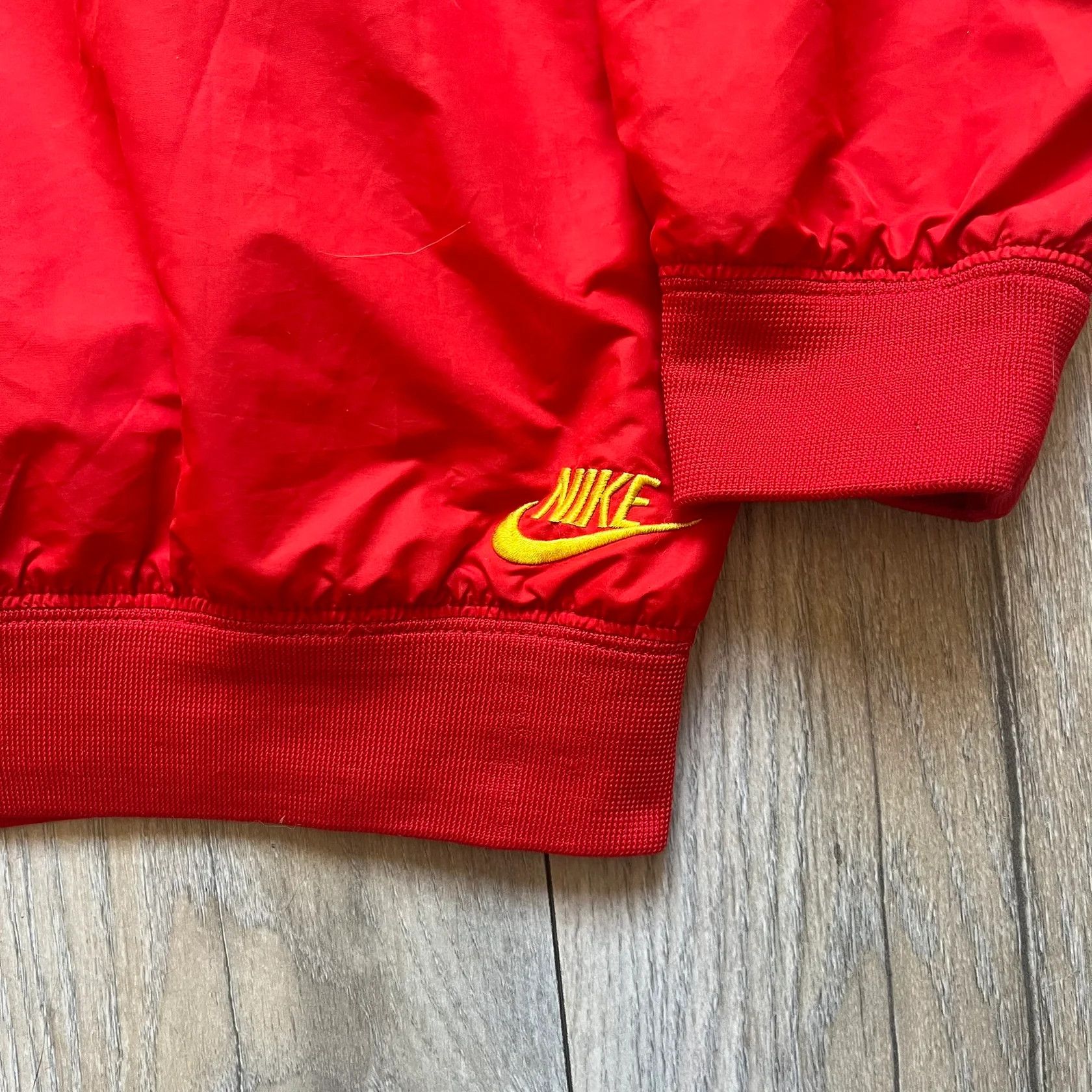 Nike Nike China Olympics 2008 Split Windbreaker (Medium) Size US M / EU 48-50 / 2 - 10 Thumbnail