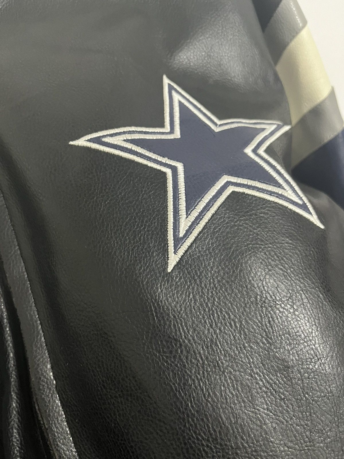 NFL × Vintage Vintage Dallas Cowboys Leather Jacket Size US L / EU 52-54 / 3 - 13 Thumbnail