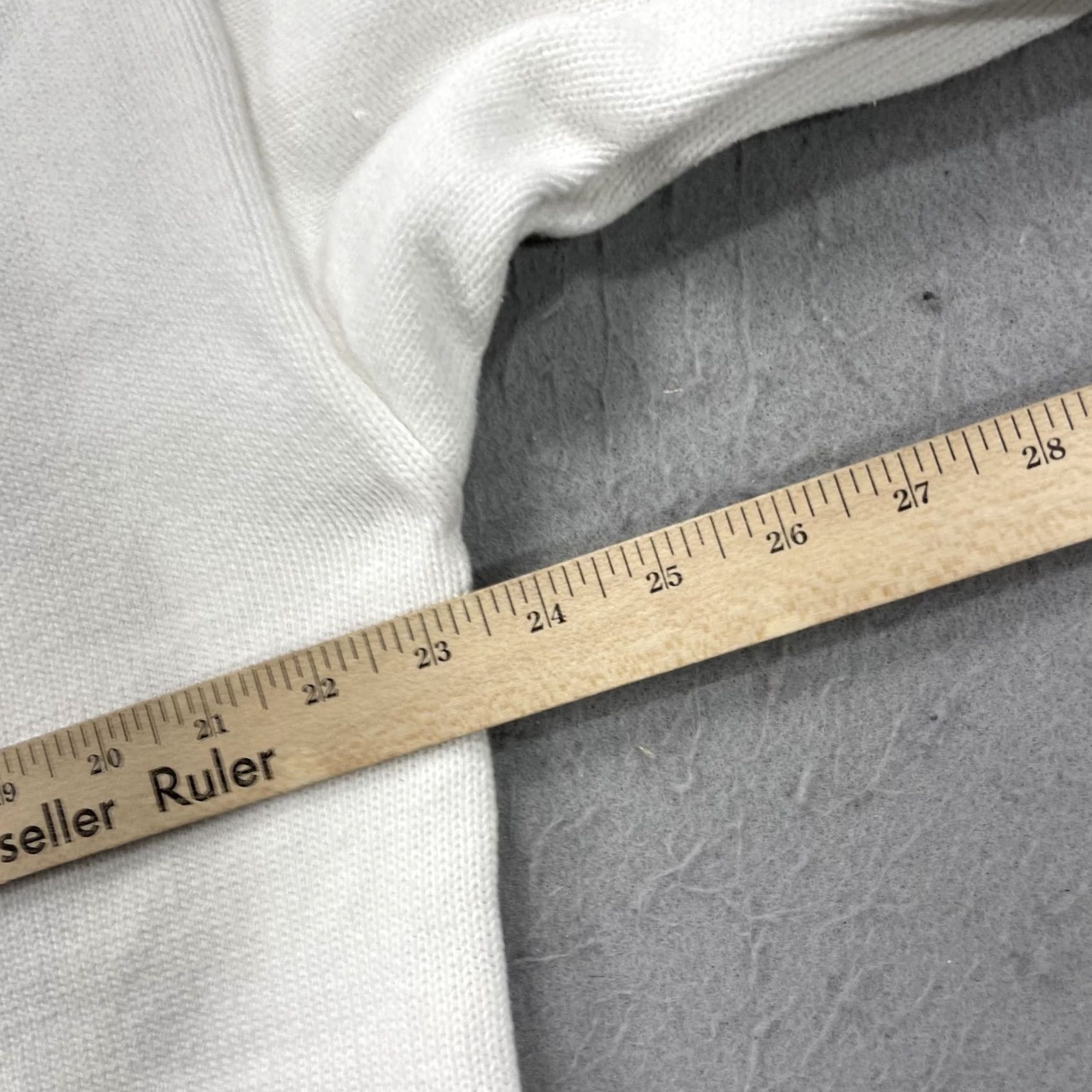 Lacoste VINTAGE Lacoste Mens Large White Textured Cotton Knit 90s Sweater Pullover V-Neck Logo Shirt Size US L / EU 52-54 / 3 - 7 Thumbnail