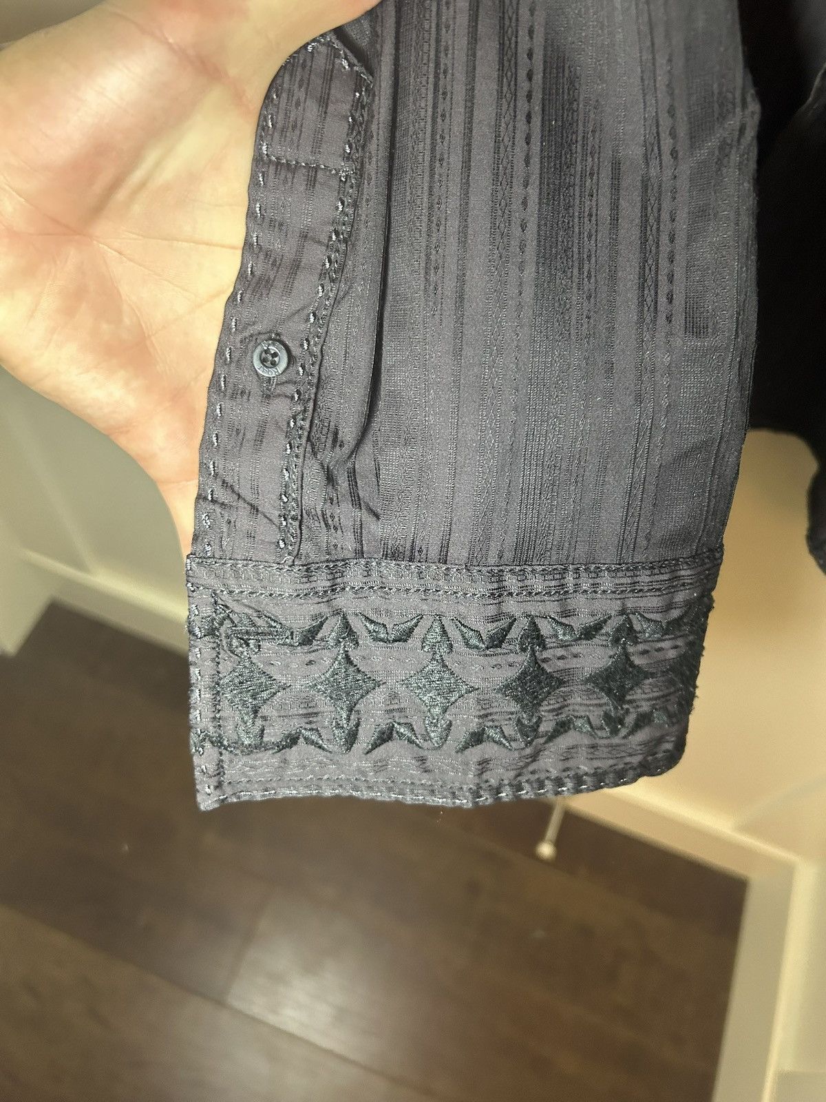 Roar Vintage Roar tribal y2k embroidered button up longsleeve Size US XL / EU 56 / 4 - 9 Thumbnail