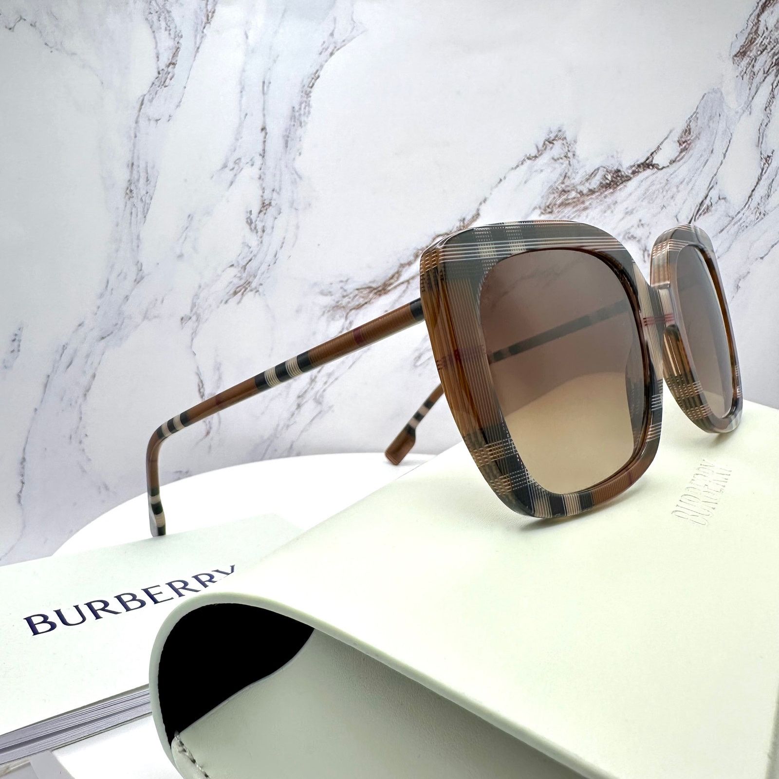 Burberry New Burberry Sunglasses Brown Check Frames Gradient Lens Size ONE SIZE - 3 Thumbnail