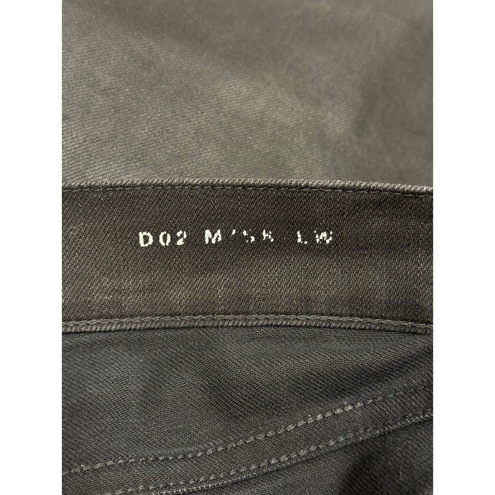 Saint Laurent Paris 2016 Saint Laurent by Hedi Slimane coated jeans Size US 29 - 7 Thumbnail