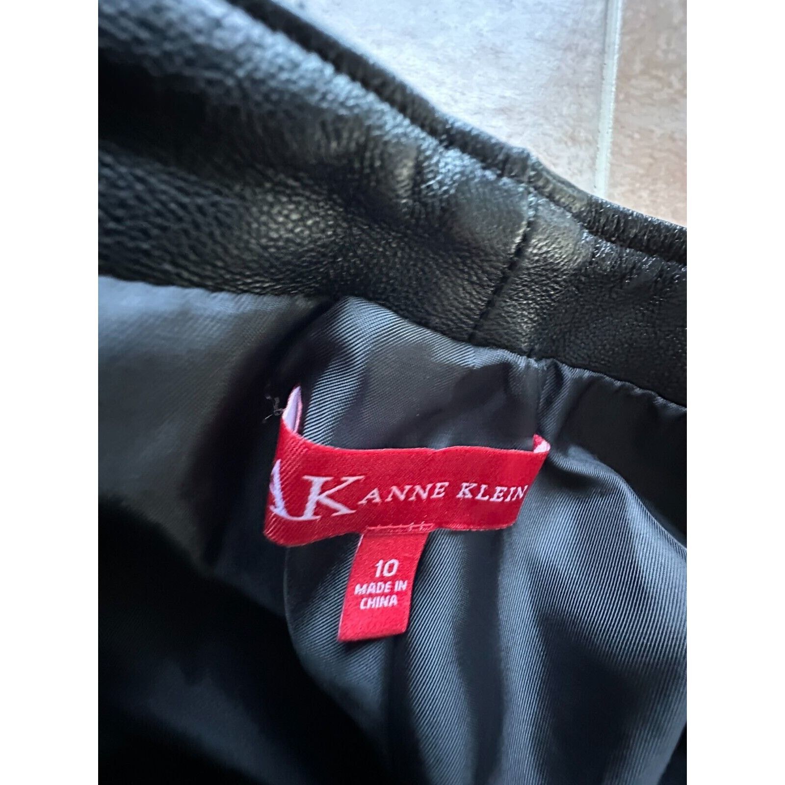 Anne Klein AK Anne Klein Leather Black pants Women size 10 Size 32" / US 10 / IT 46 - 6 Thumbnail