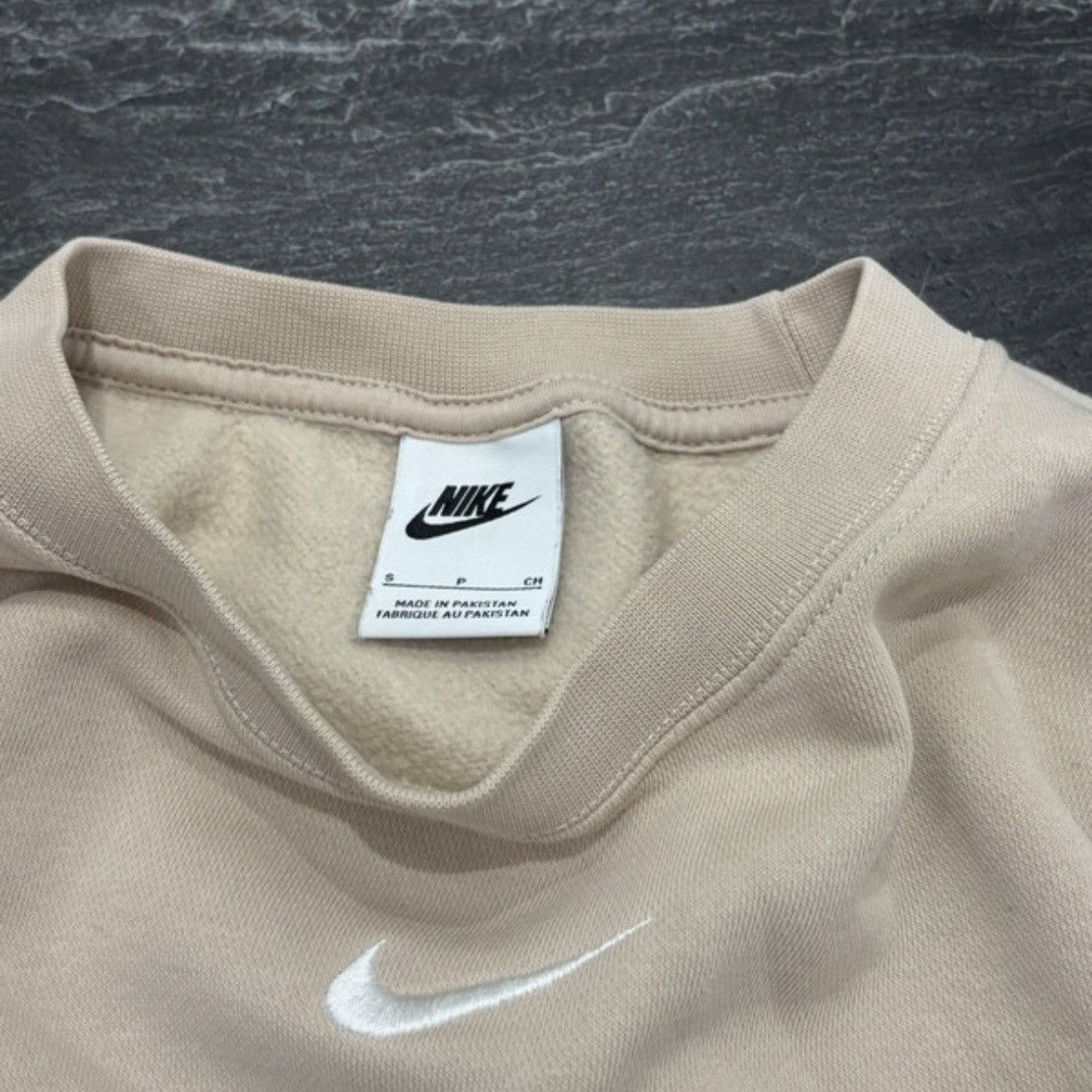 Nike 00s Nike Vintage Center Swoosh Logo Oversized Sweatshirt Size US S / EU 44-46 / 1 - 4 Thumbnail
