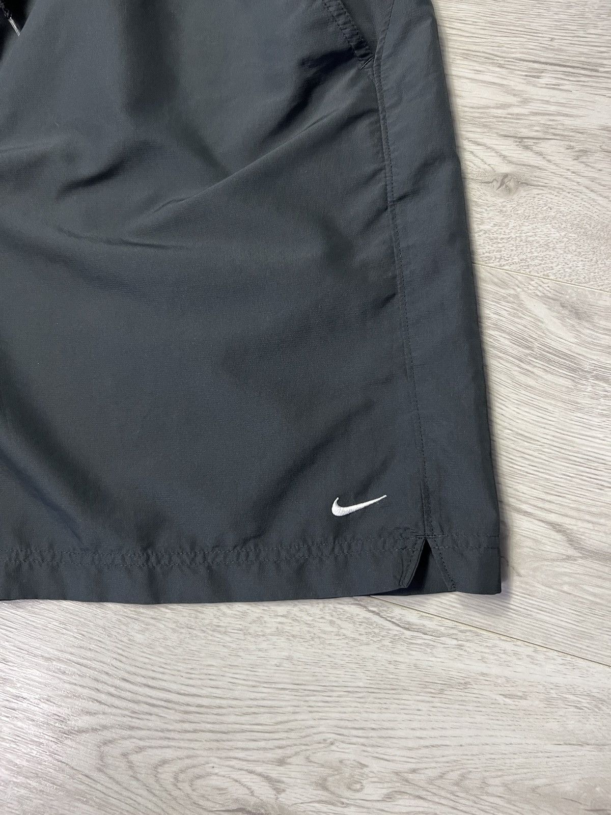 Nike × Vintage Vintage Nike Tennis Court Shorts Embroidered Swoosh Logo Size US 36 / EU 52 - 3 Thumbnail