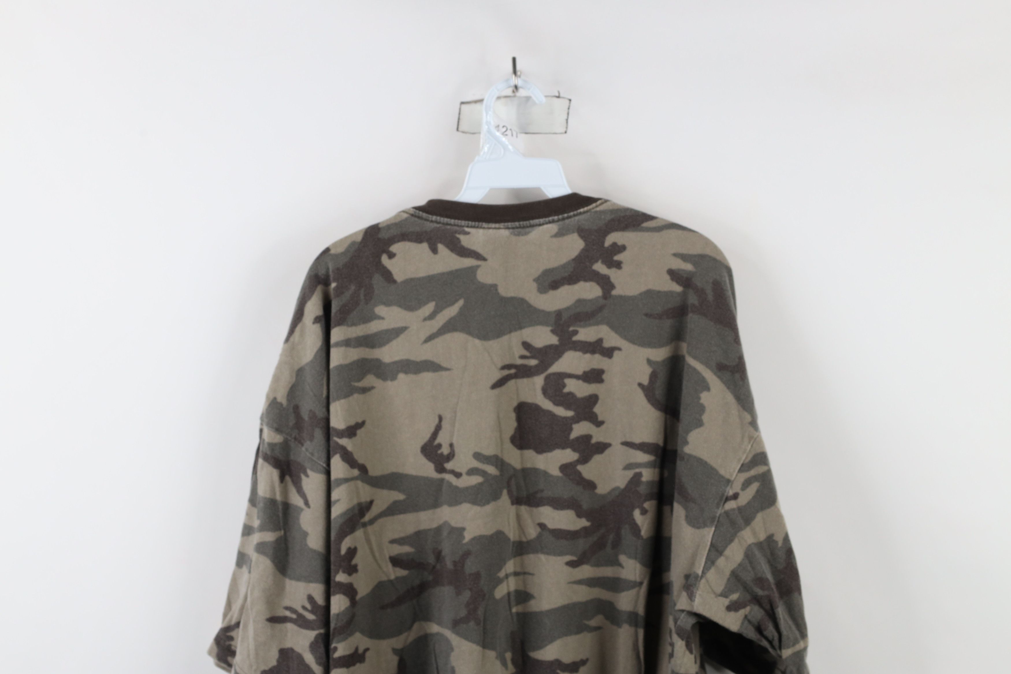 Vintage Vintage 90s Streetwear Camouflage Short Sleeve T-Shirt Size US XXL / EU 58 / 5 - 8 Thumbnail
