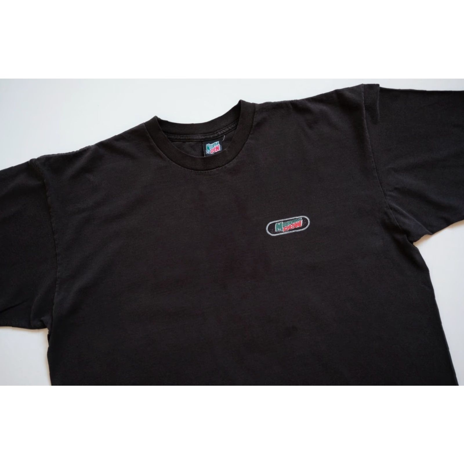 Etro VINTAGE Mountain Dew Peps i VTG 90s Retro USA Made Do The Dew Black Graphic T Shirt 2XL Mens Short Sleeve Crew Neck Cotton 90s Sports Classic Logo Size US XXL / EU 58 / 5 - 6 Thumbnail