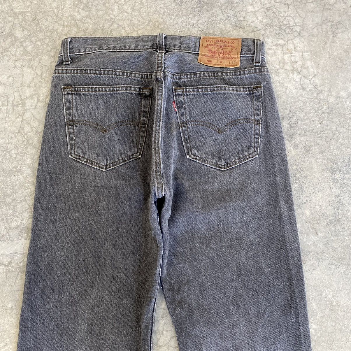 Levi's × Vintage Size 31x33.5 Vintage 1993 Levis 501 Ash Grey Jeans Size US 31 - 15 Thumbnail