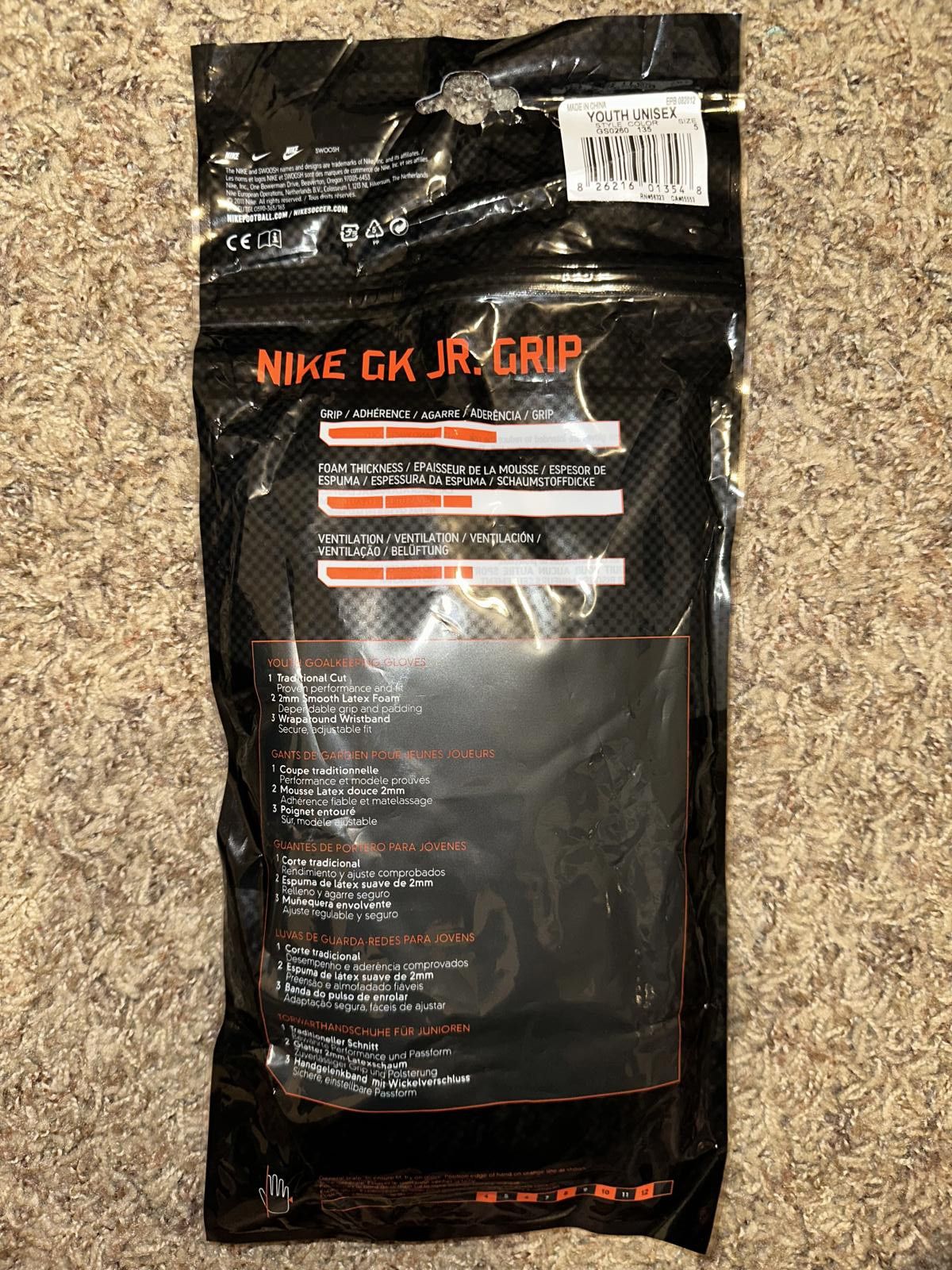 Nike Nike Youth Goalkeeper Volt Black White GK Classic Glove Size ONE SIZE - 8 Thumbnail