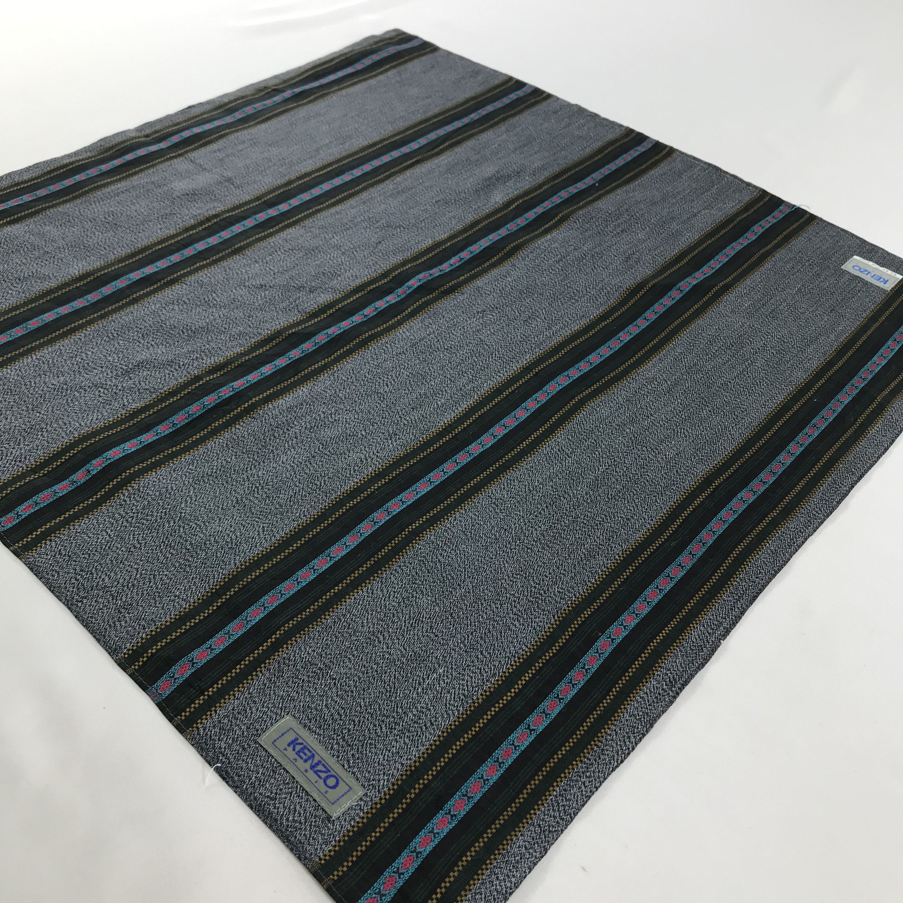 Kenzo × Vintage Kenzo Bandana / Handkerchief / Neckerchief - S1535 Size ONE SIZE - 2 Thumbnail