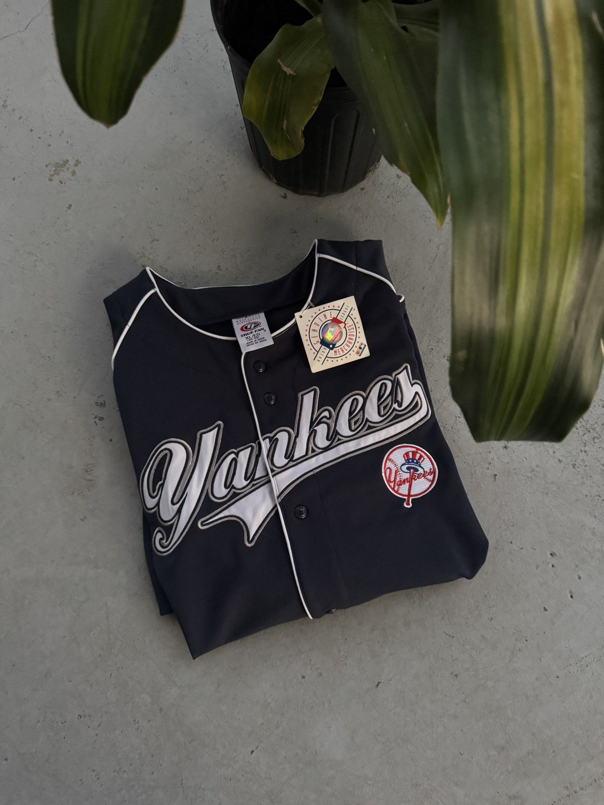 New York Yankees Vintage New York Yankees Embroidered Spelled Out Jersey Size US XL / EU 56 / 4 - 5 Thumbnail