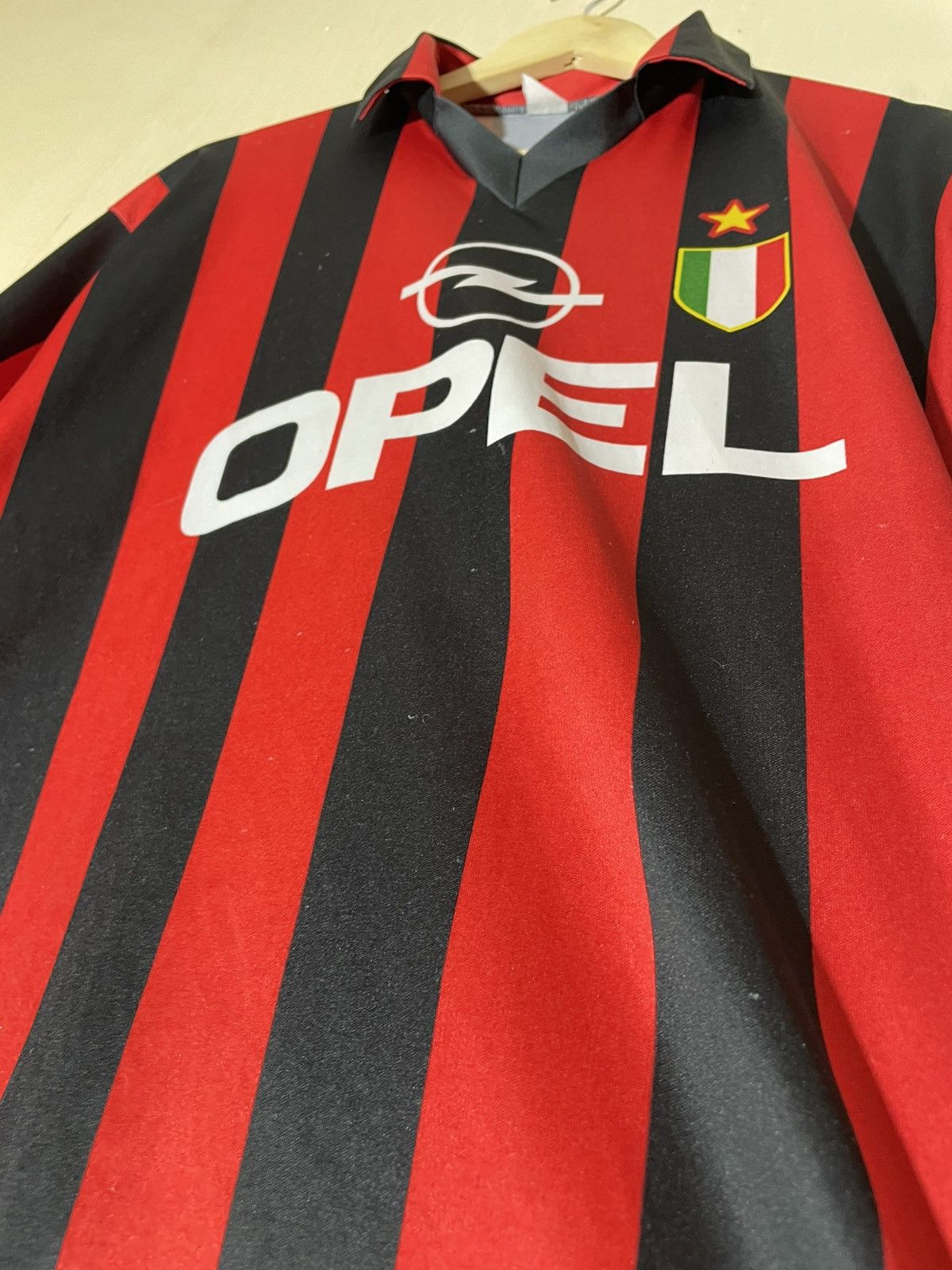 Vintage Baggio #18 Milan retro y2k jersey 90s Size US XL / EU 56 / 4 - 15 Thumbnail