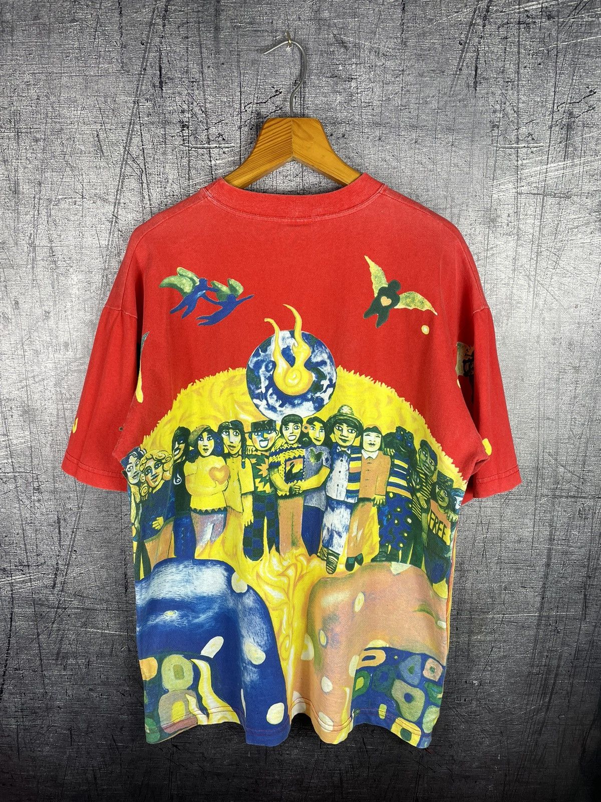 Band Tees Vintage 90s Carlos Santana Sacred Fire all-over print Tee Size US XL / EU 56 / 4 - 2 Thumbnail