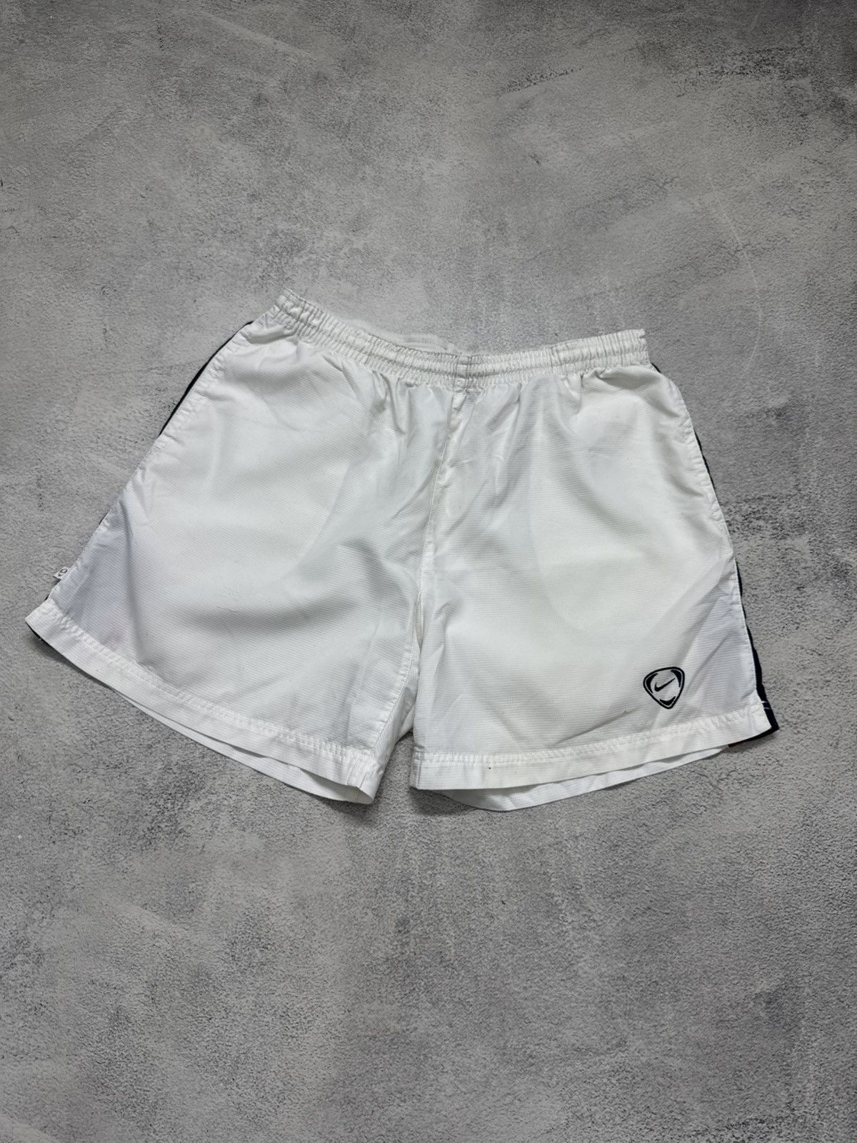 Nike Vintage Y2k Nylon Nike Swoosh Shorts Size US 34 / EU 50 - 2 Thumbnail