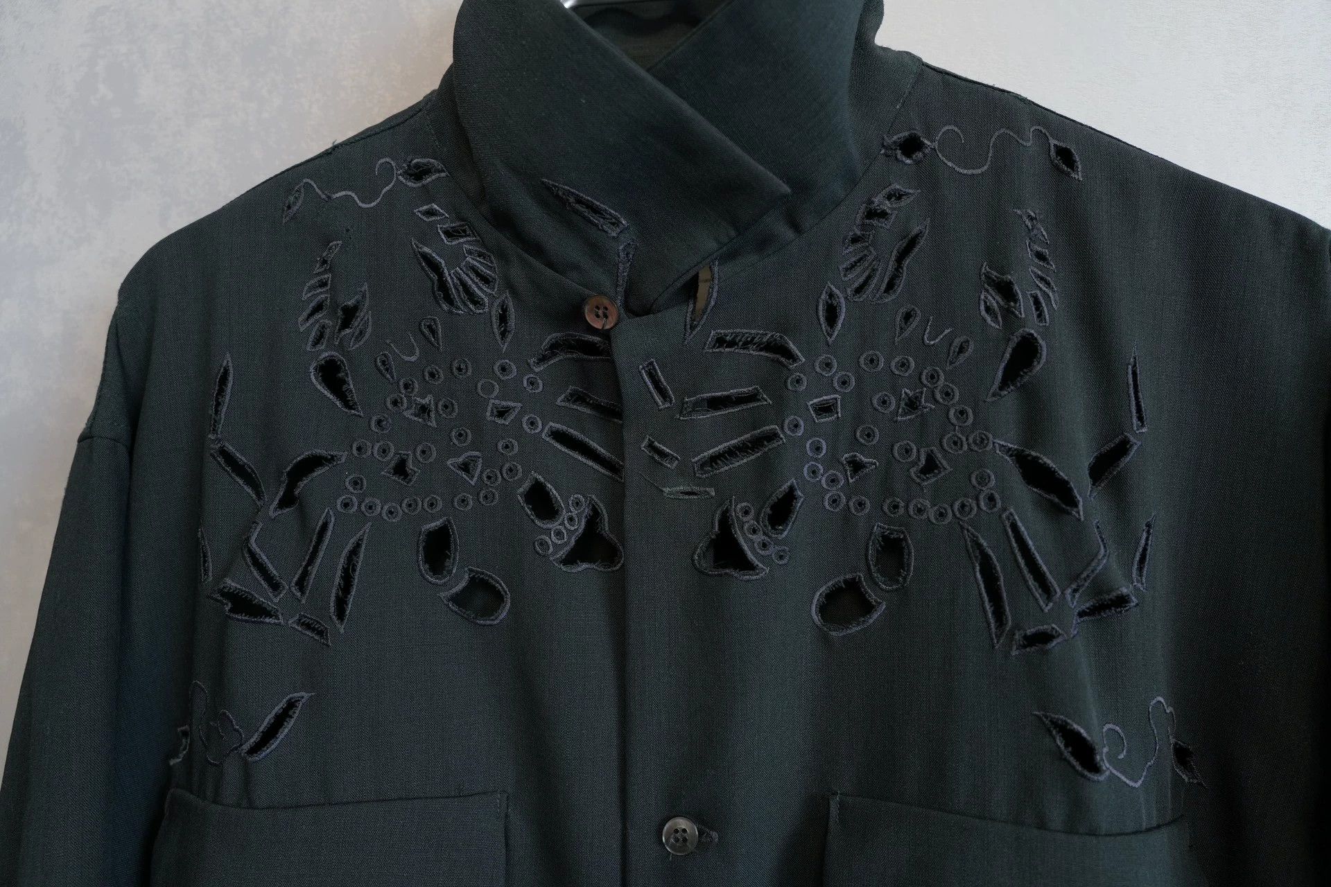 Yohji Yamamoto Yohji Yamamoto 96SS F&B Crab Hollow Shirt (Moth-eaten) Size US M / EU 48-50 / 2 - 1 Thumbnail
