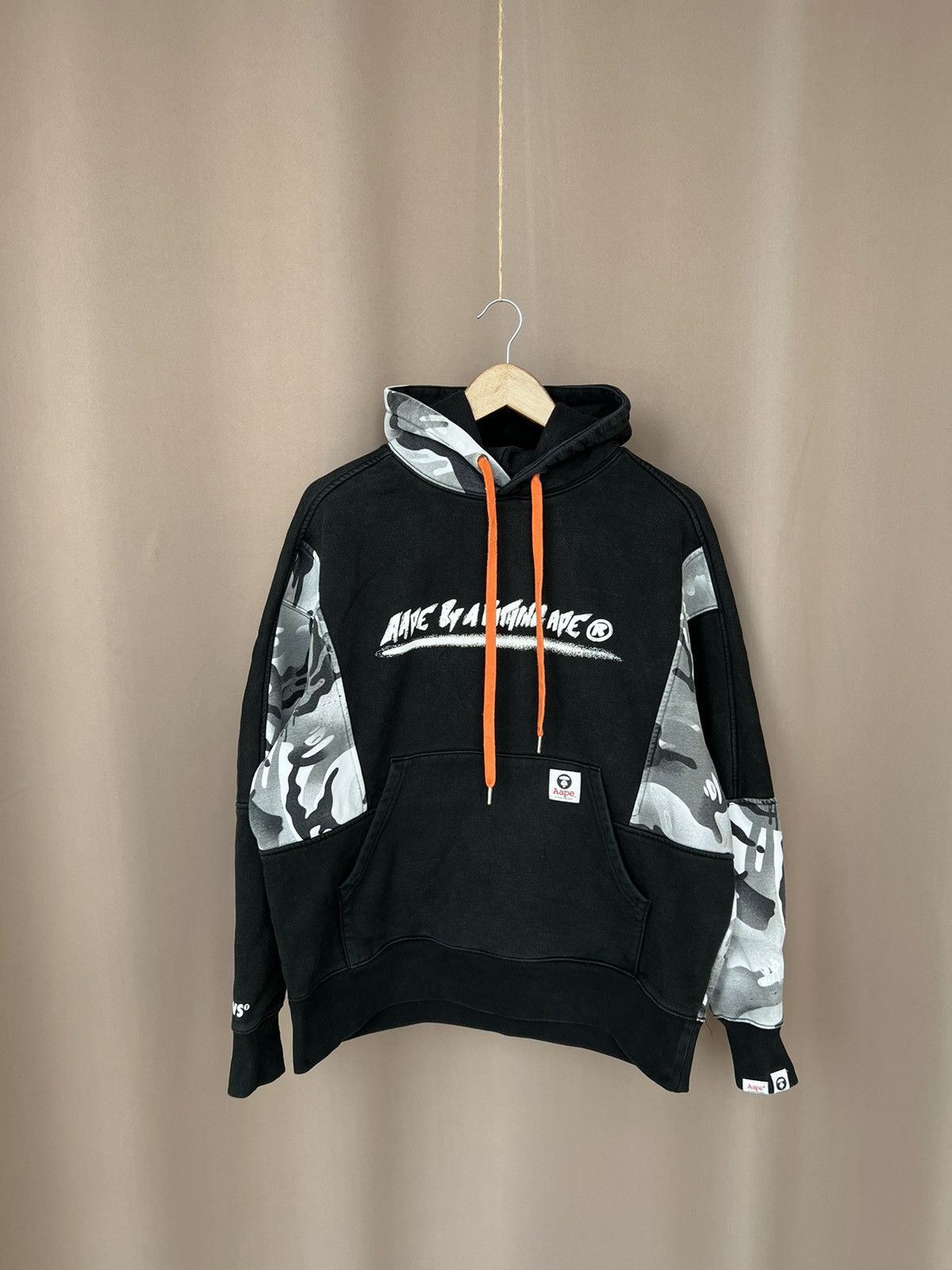 Gears of war 5 Rare Aape By good bathing Ape Hoodie Size M/L