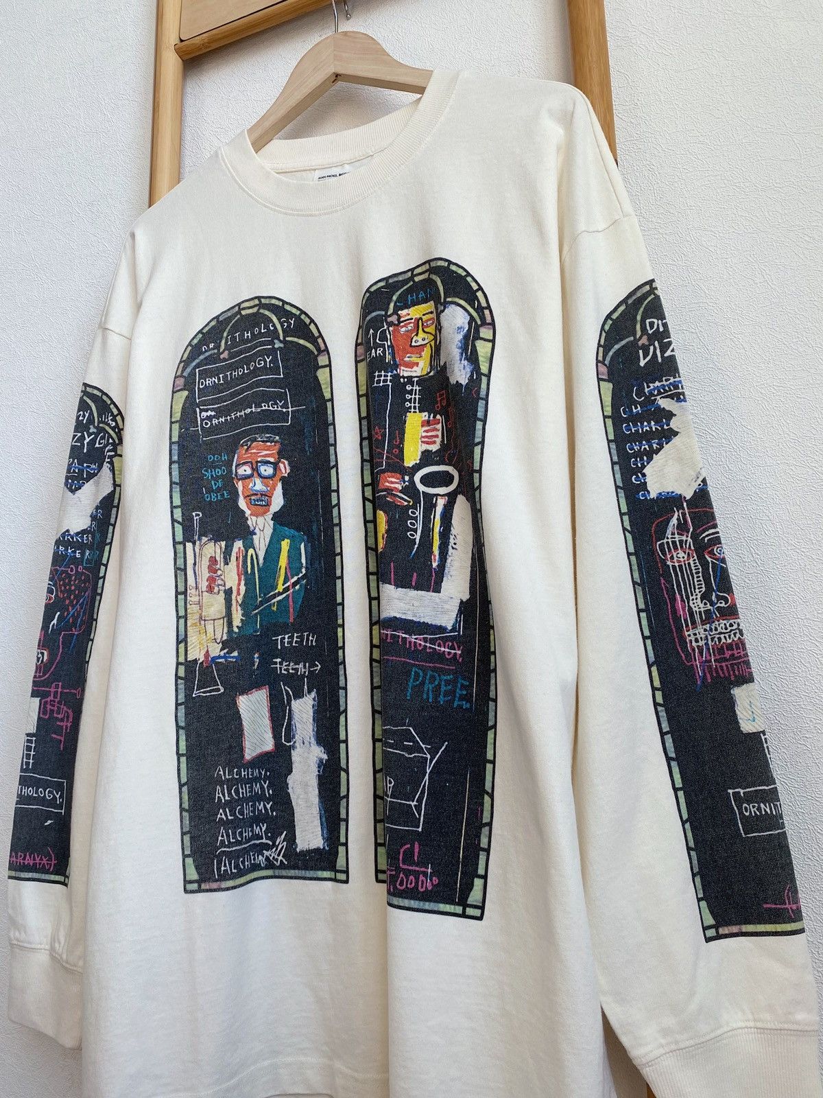 H&M × Jean-Michel Basquiat × Who Decides War WHO DECIDES WAR x BASQUIAT x H&M LONG SLEEVE RELAXED T-SHIRT Size US L / EU 52-54 / 3 - 2 Thumbnail