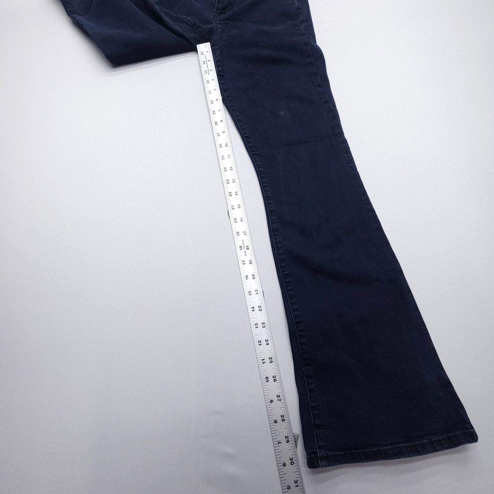 Gap Gap 1969 Bootcut Jeans Blue Dark Wash 27 Regular Denim 5-Pocket Womens Low Rise Stretch Size 27" / US 4 / IT 40 - 6 Thumbnail