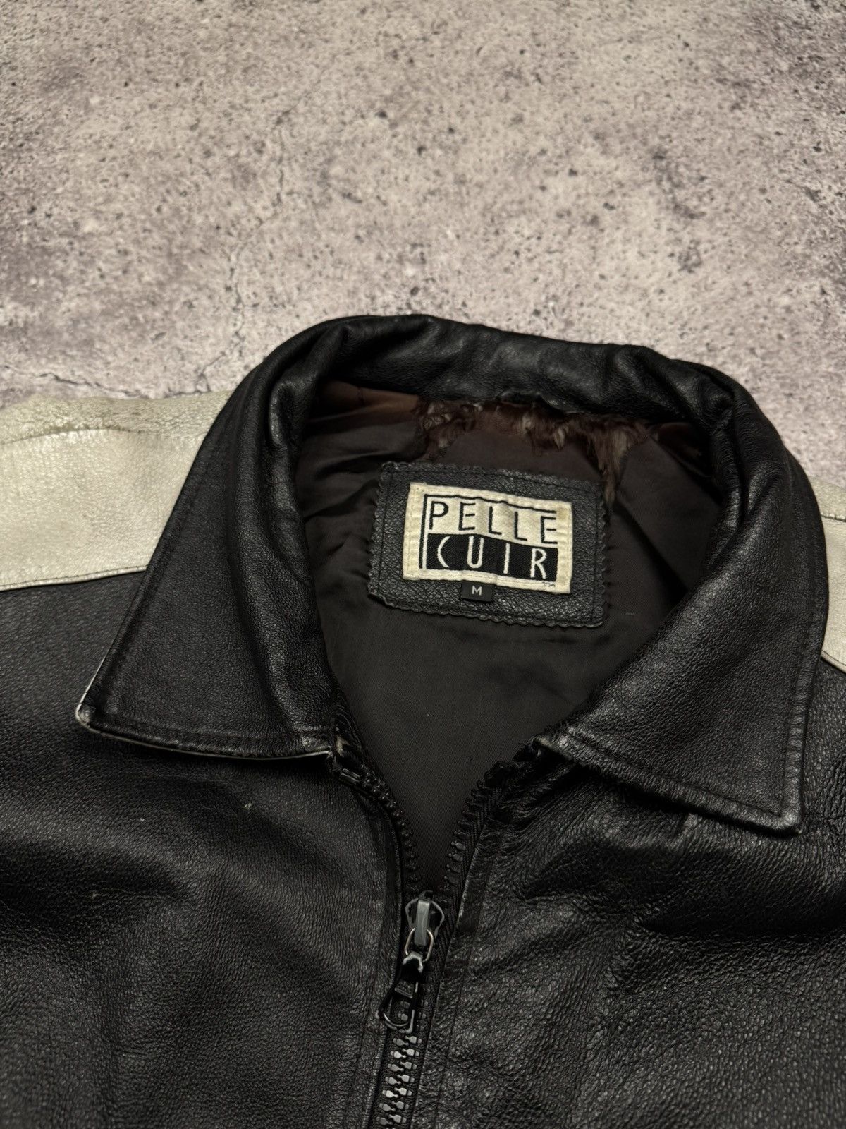 Japanese Brand VINTAGE USA BIG FLAG TRASHED LEATHER BIKER DISTRESSED JACKET Size US M / EU 48-50 / 2 - 16 Thumbnail
