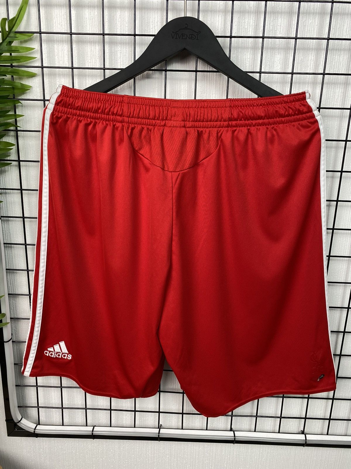 Adidas Liverpool red shorts Adidas XL 2008 2009 Men home kit Size US 36 / EU 52 - 10 Thumbnail