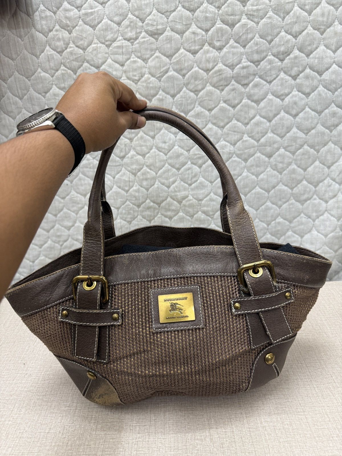 Burberry 🔥🔥🔥ARCHIVE BURBERRY BAG Size ONE SIZE - 1 Thumbnail