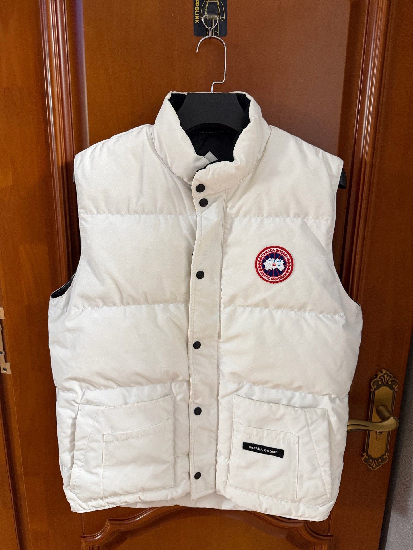 Canada Goose Canada Goose Down White Vest l Men Size US L / EU 52-54 / 3 - 1 Thumbnail