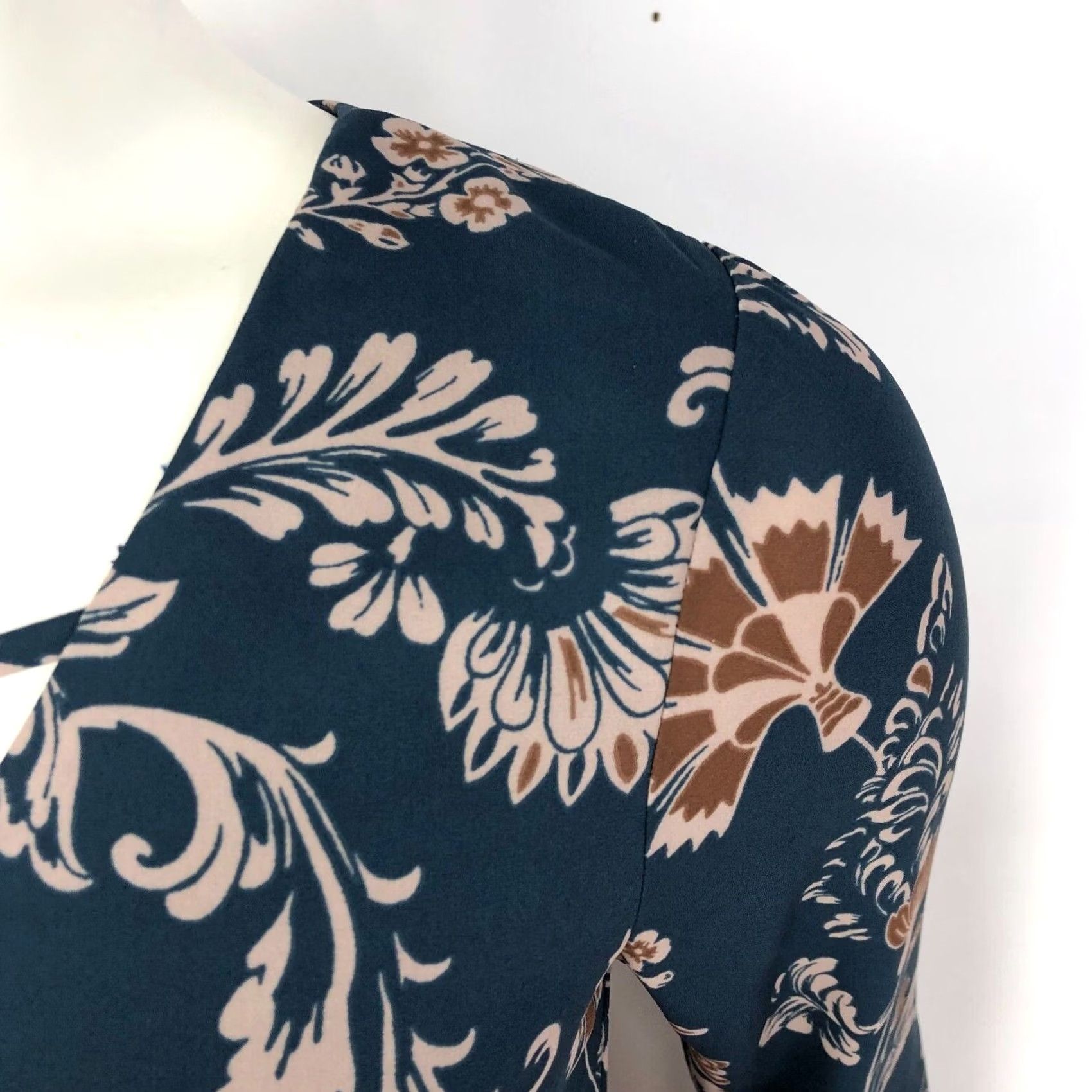 Anthropologie Everly Anthropologie Tunic Shirt Dress Floral Blouse Zip Back Blue Green XS Women's Sleeveless Size XS / US 0-2 / IT 36-38 - 3 Thumbnail