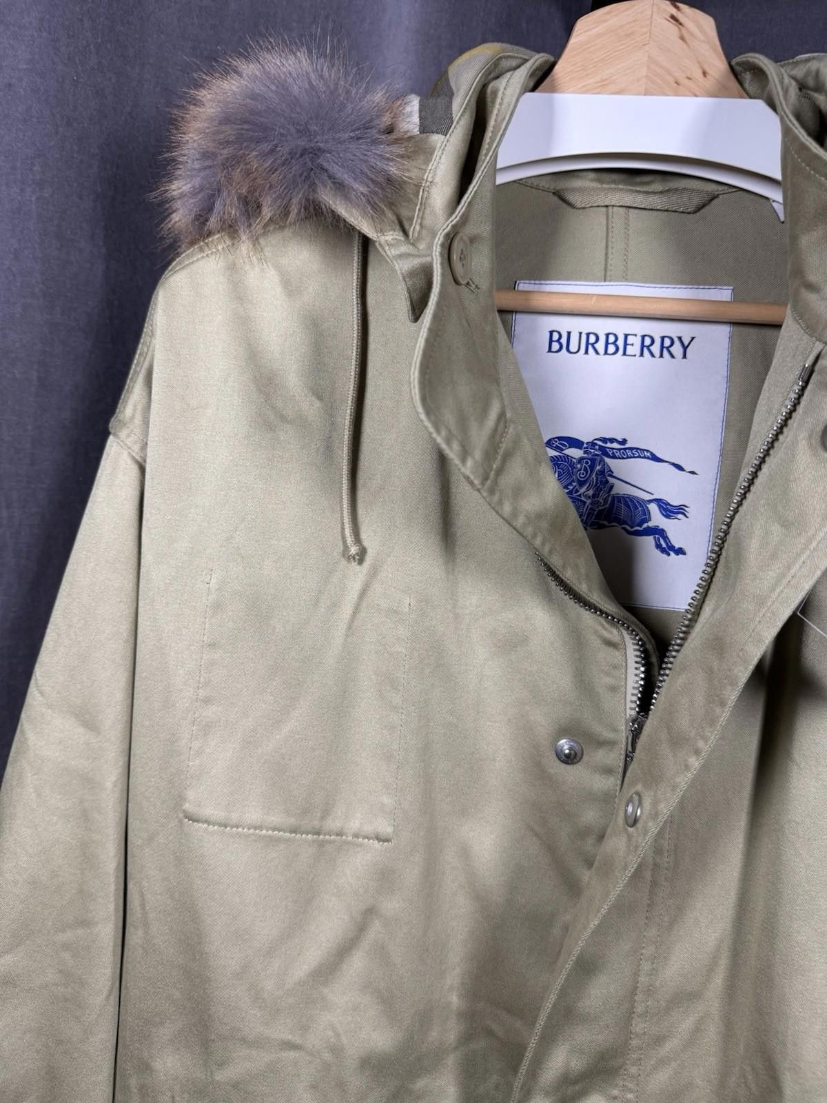 Burberry Burberry Faux Fur Cotton Parka Hunter Green Parka Womens XS Size XS / US 0-2 / IT 36-38 - 3 Thumbnail