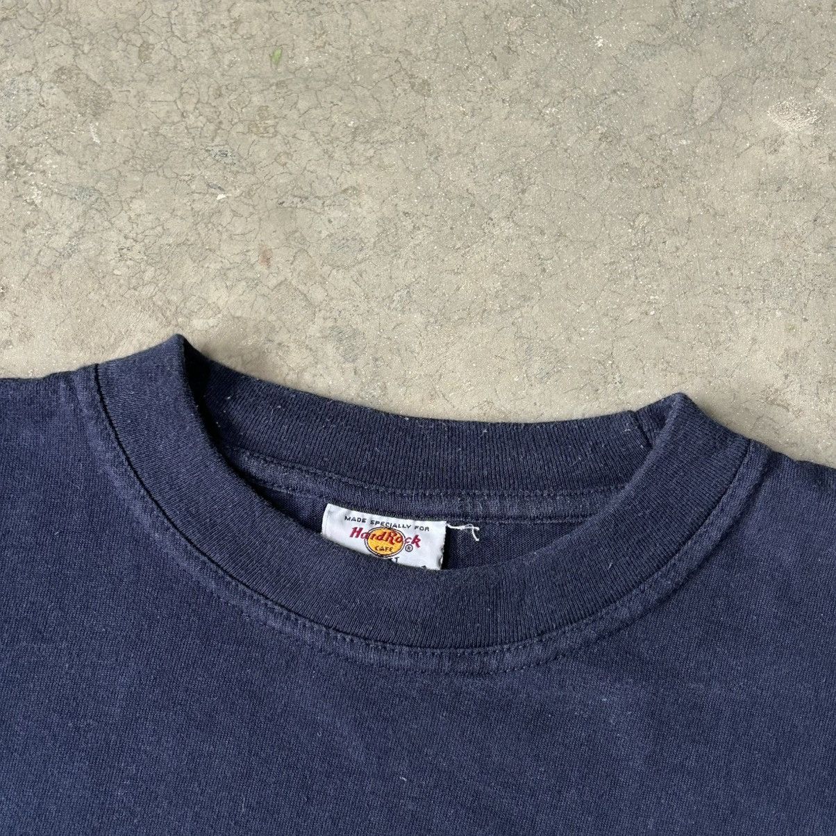 Hard Rock Cafe Rare Vintage Hard Rock Cafe "Stencil Guitar" Tee Y2K Archive Size US M / EU 48-50 / 2 - 6 Thumbnail