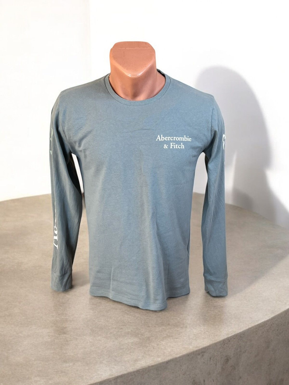 Abercrombie & Fitch Abercrombie & Fitch longsleeve t-shirt size S Size US S / EU 44-46 / 1 - 1 Thumbnail