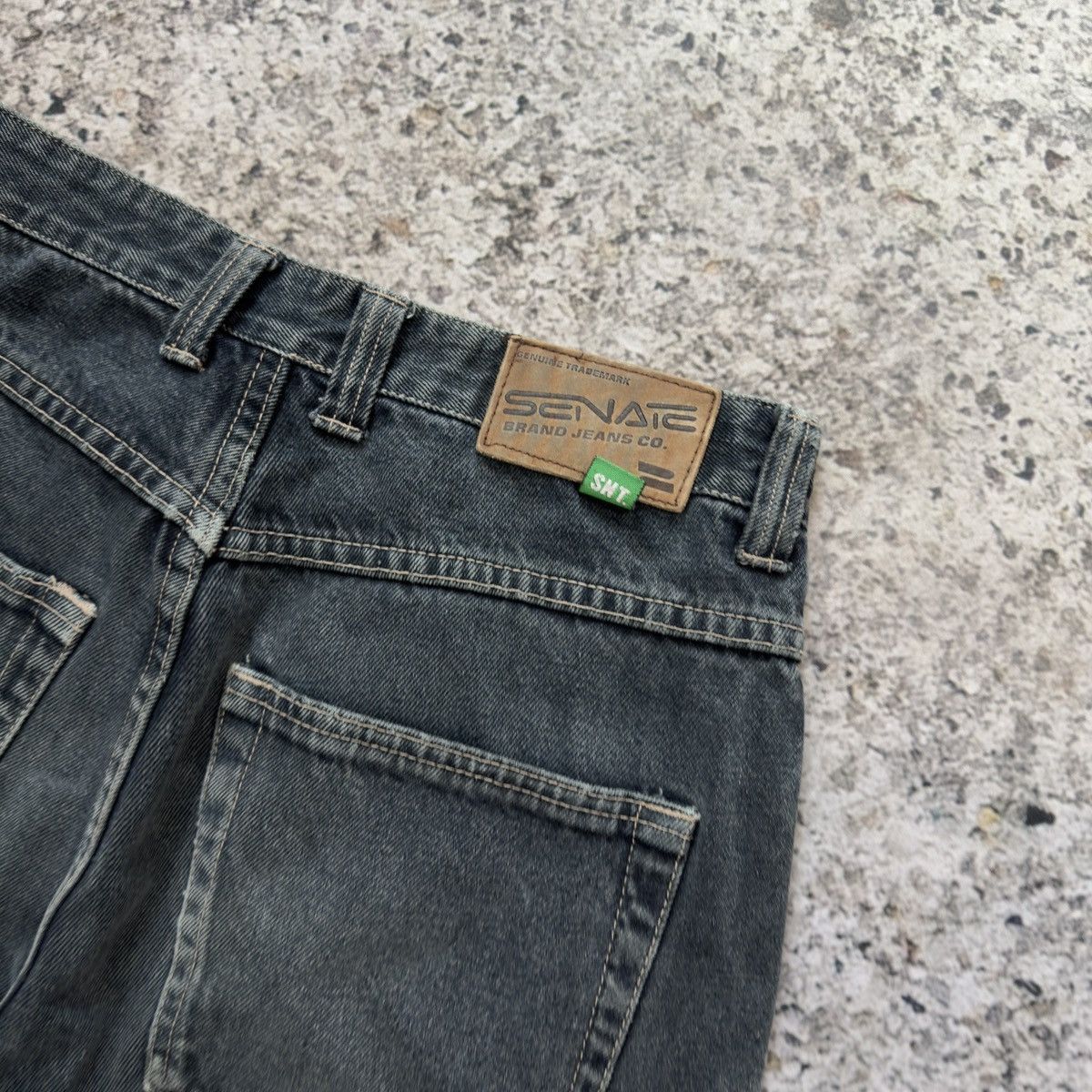 Vintage Thrashed Faded Distressed Y2K Jean Shorts Jorts ERD Grunge Size US 29 - 9 Thumbnail