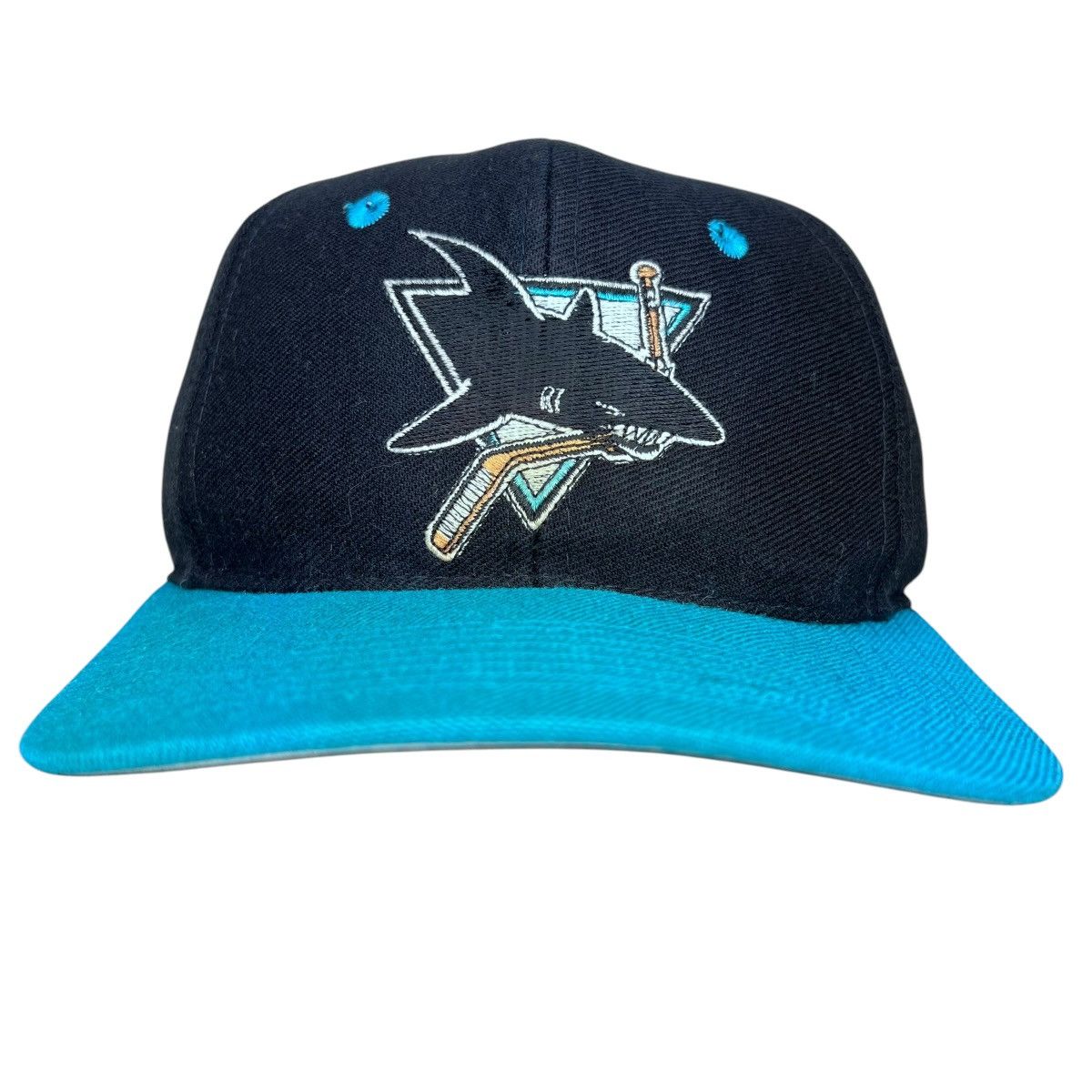 NHL Vintage 1990s San Jose Sharks Two Tone Embroidered Snapback Size ONE SIZE - 1 Thumbnail