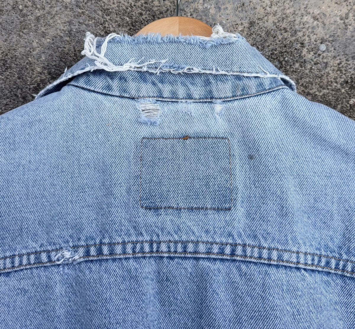 Levi's 🔥Limited🔥Vintage 80s Levis Distressed Trucker Denim Jacket Size US XL / EU 56 / 4 - 13 Thumbnail