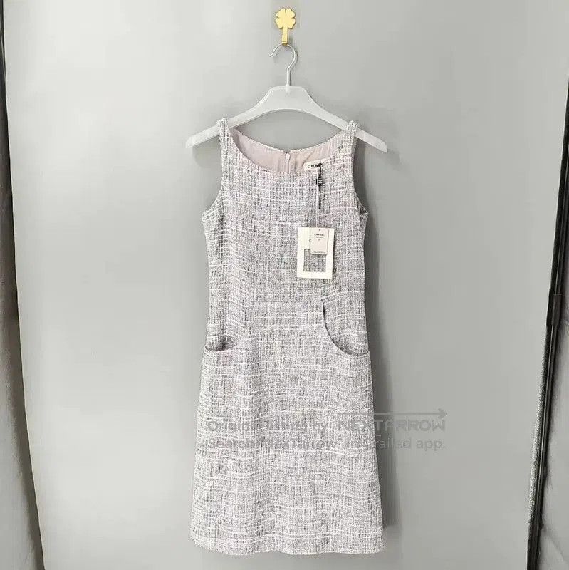 Chanel Chanel Gray Women's Dress Size XS . Size XS / US 0-2 / IT 36-38 - 1 Thumbnail