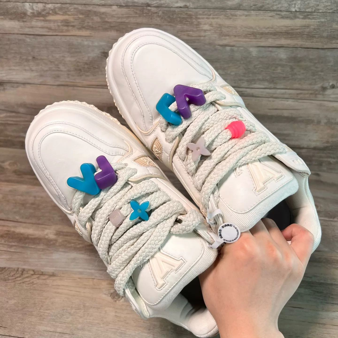 Louis Vuitton LOUIS VUITTON LV TRAINER MAXI white UK8/42 Size US 9 / EU 42 - 5 Thumbnail