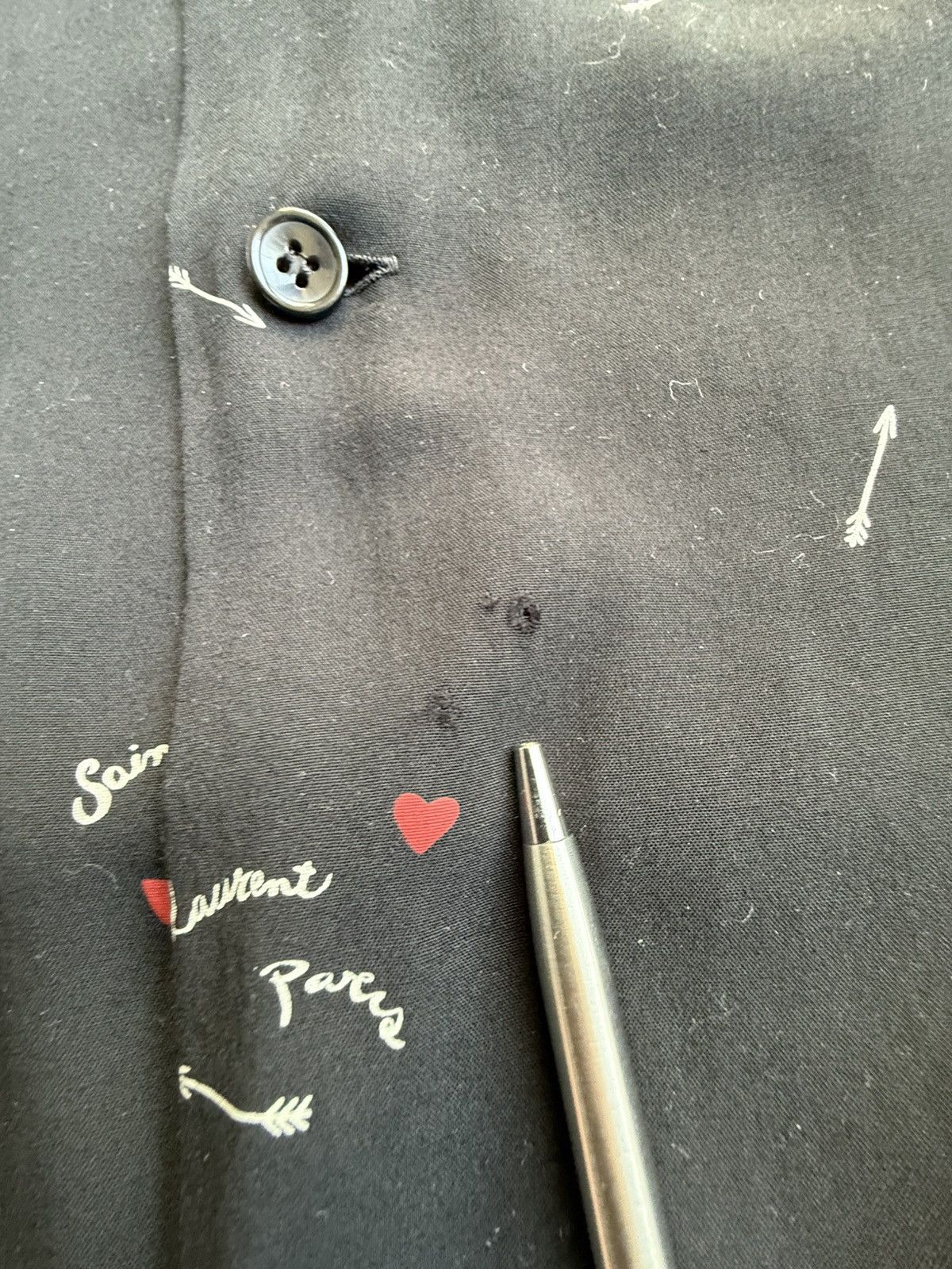 Saint Laurent Paris SS22 Saint Laurent short sleeve shirt heart arrow logo 41 Size US L / EU 52-54 / 3 - 20 Thumbnail
