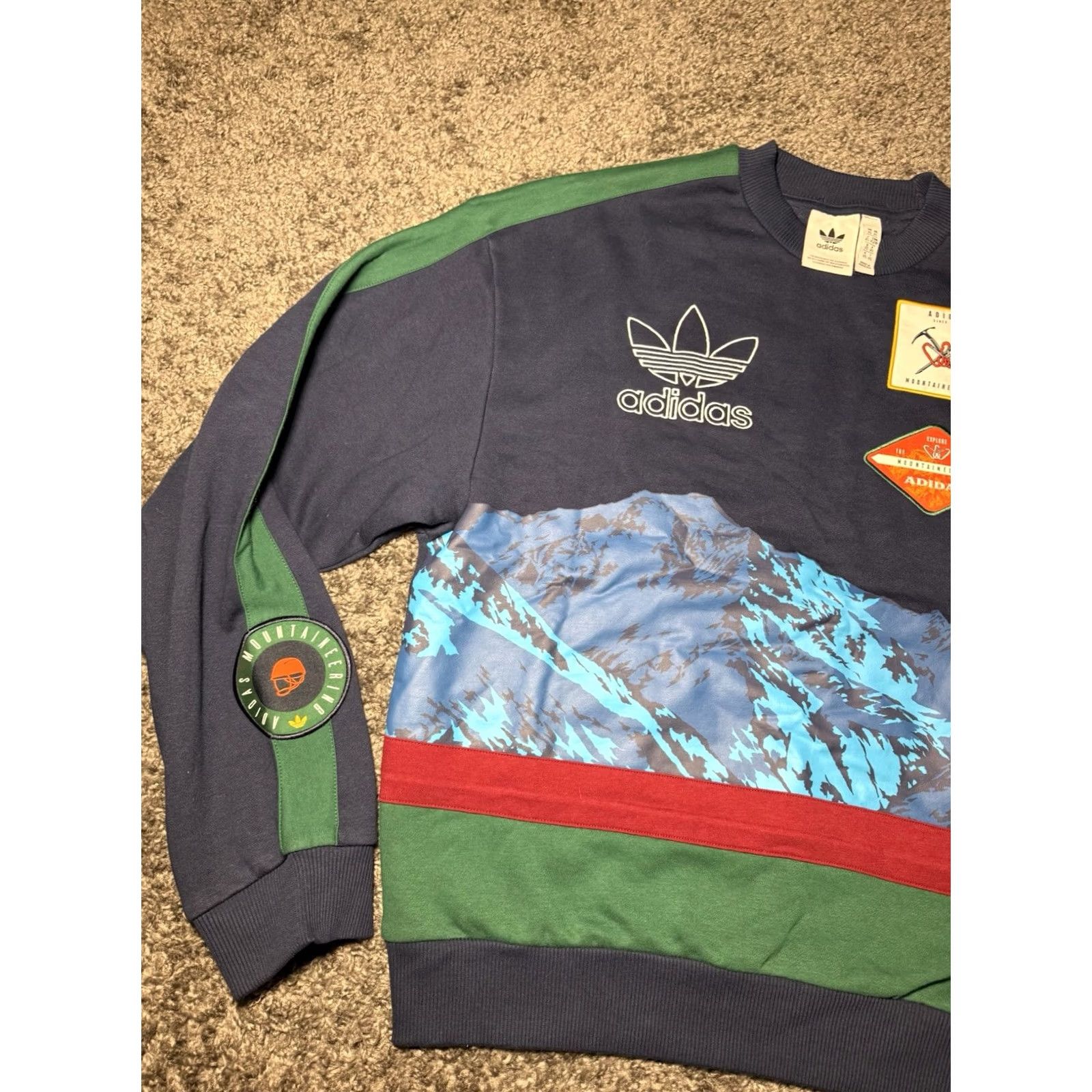 Adidas VINTAGE Adidas Mountaineering Sweatshirt Climbing Patches Men’s Size XS Sky Mountain Mens XS Blue 80s Patch Work Size US XS / EU 42 / 0 - 3 Thumbnail